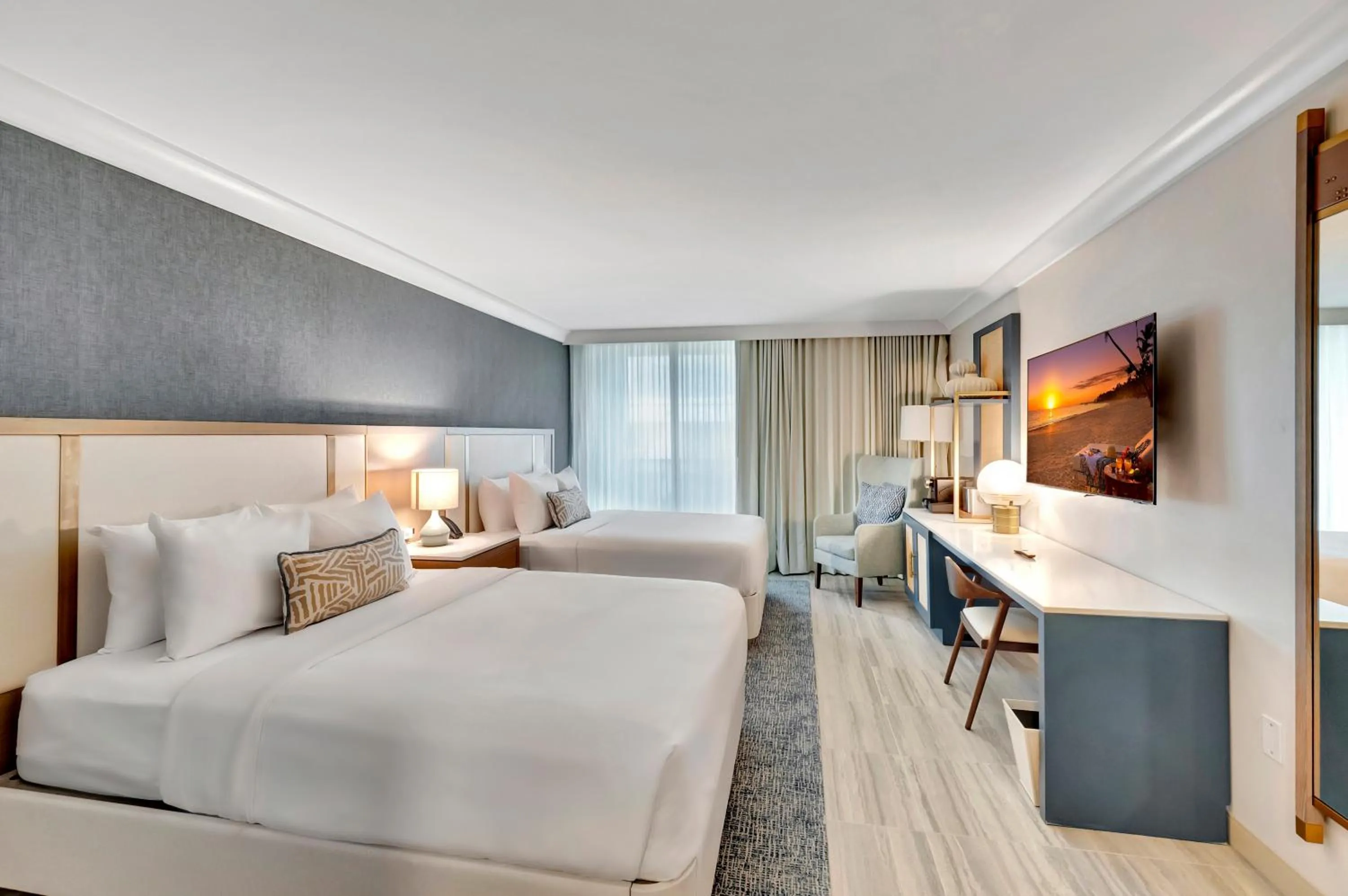 Deluxe Double Room with Balcony in Tideline Palm Beach Ocean Resort and Spa