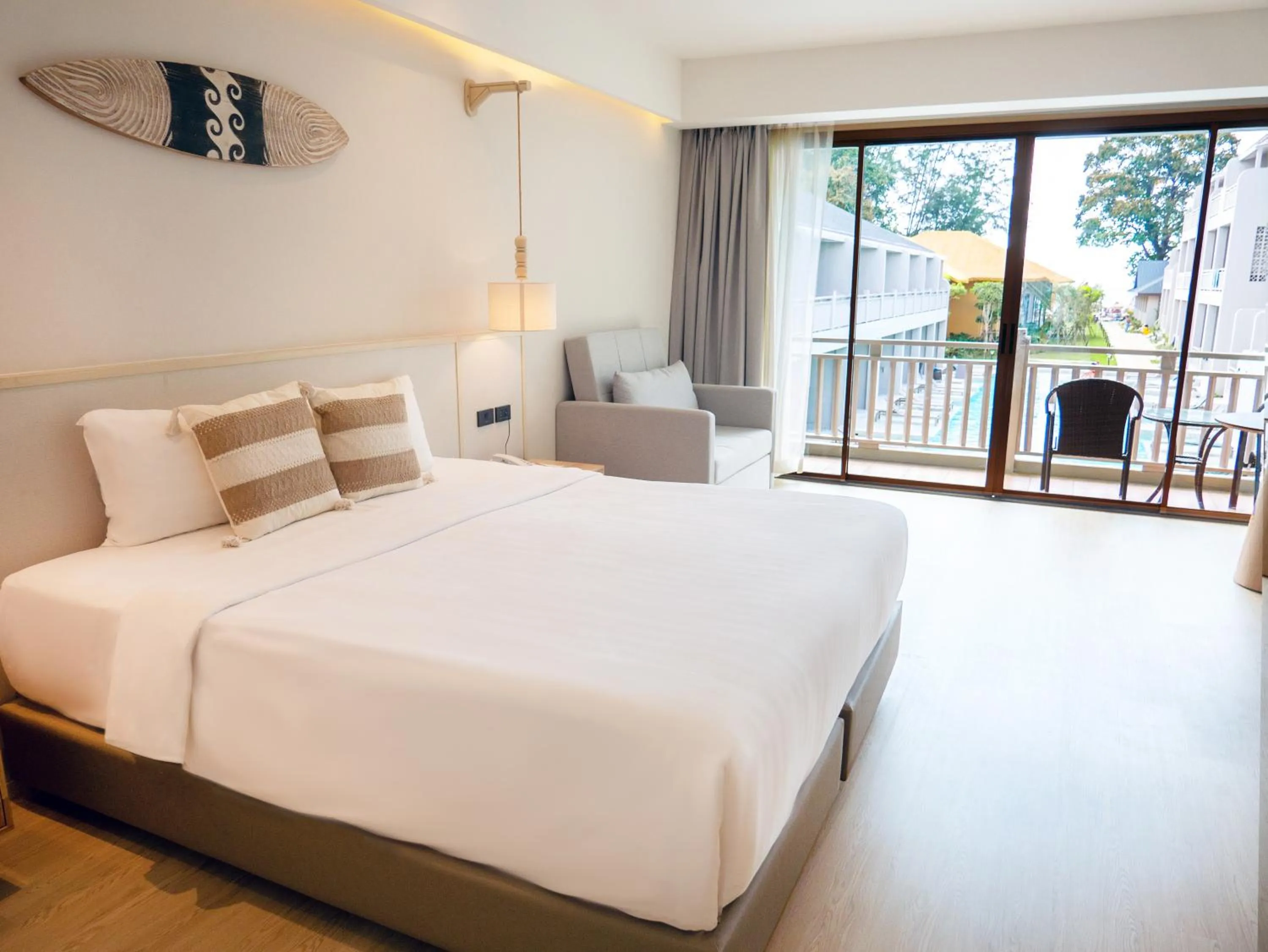 Deluxe Room with Pool View - Hive Wing in Khaolak Emerald Beach Resort and Spa