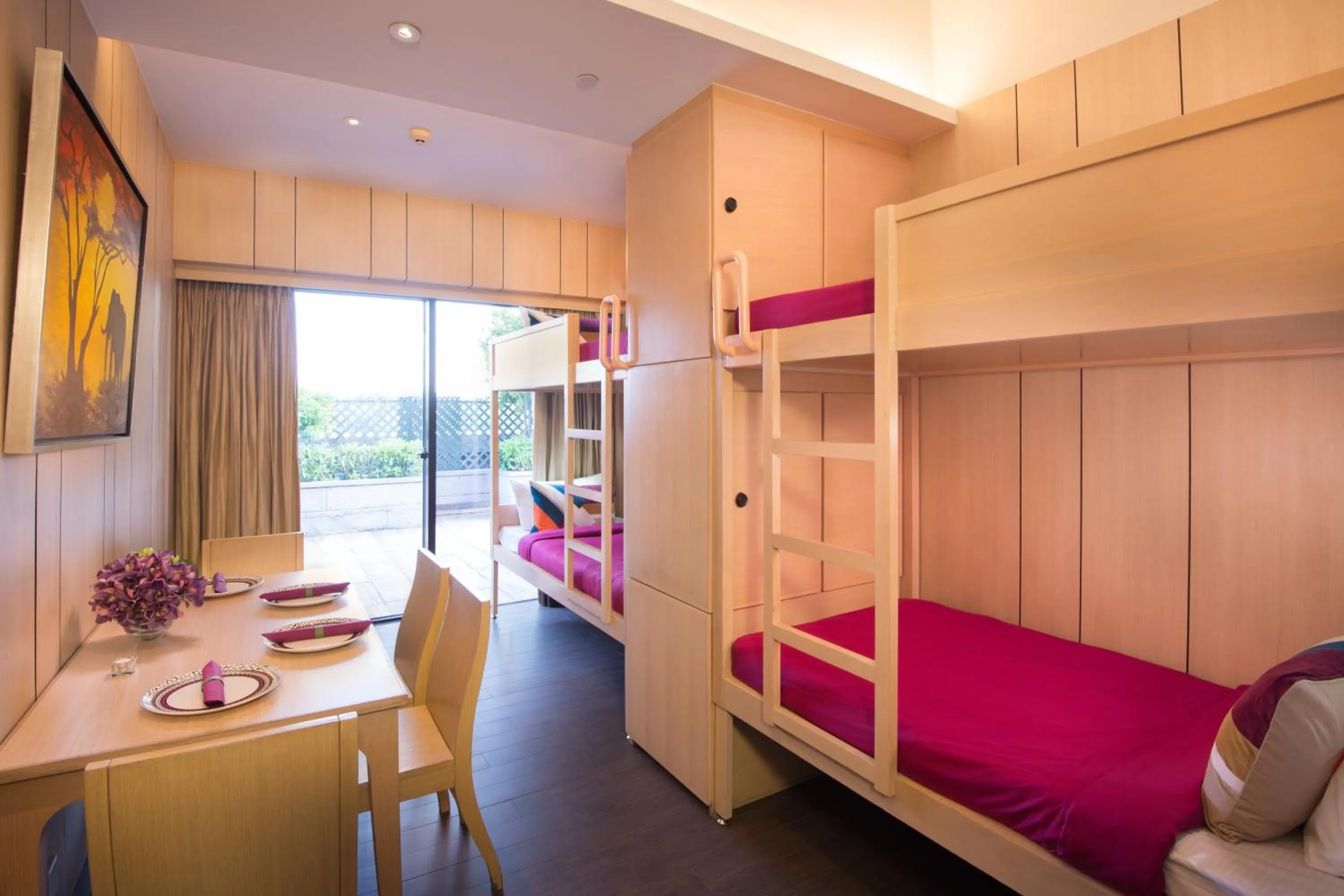 Four person family room in Noah’s Ark Hotel & Resort