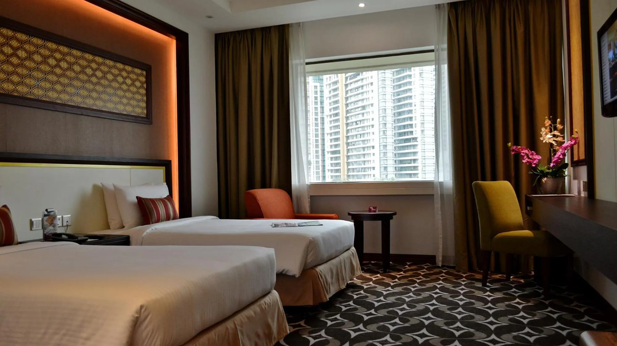 Executive Deluxe Twin Room in Corus KLCC