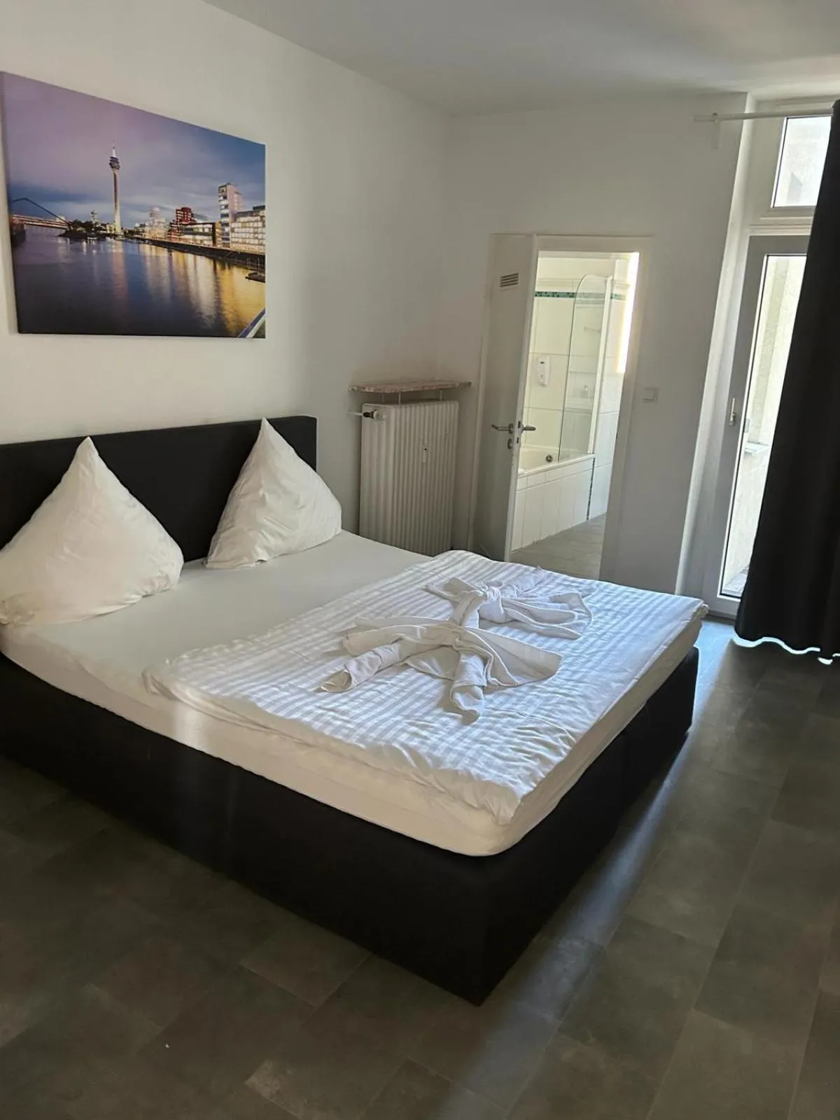 Three-Bedroom Suite in dreams Düsseldorf