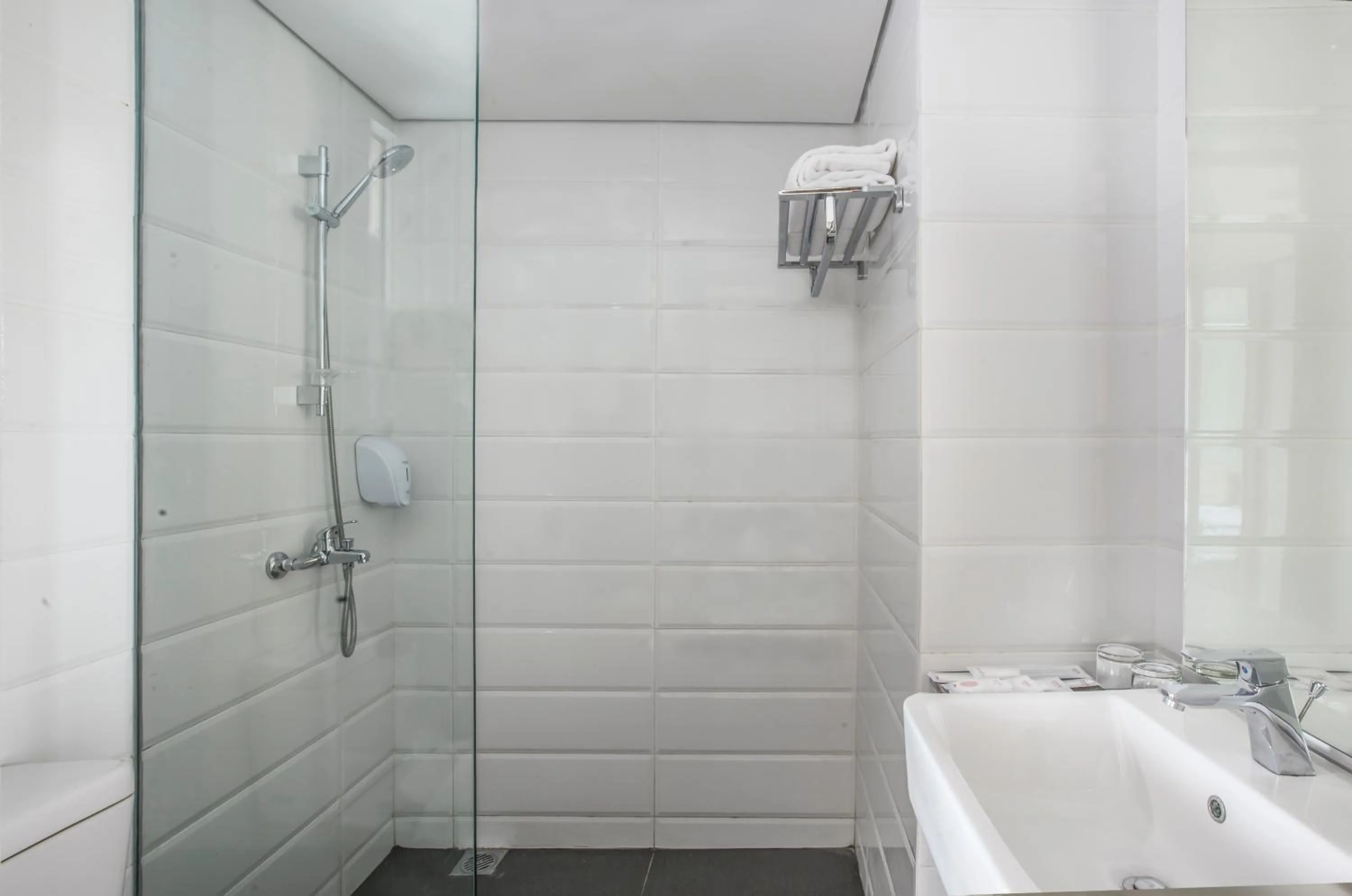 Superior Twin Room in Up-Peak Hotel Simpang Lima Semarang Formerly HA-KA Simpanglima Hotel Semarang