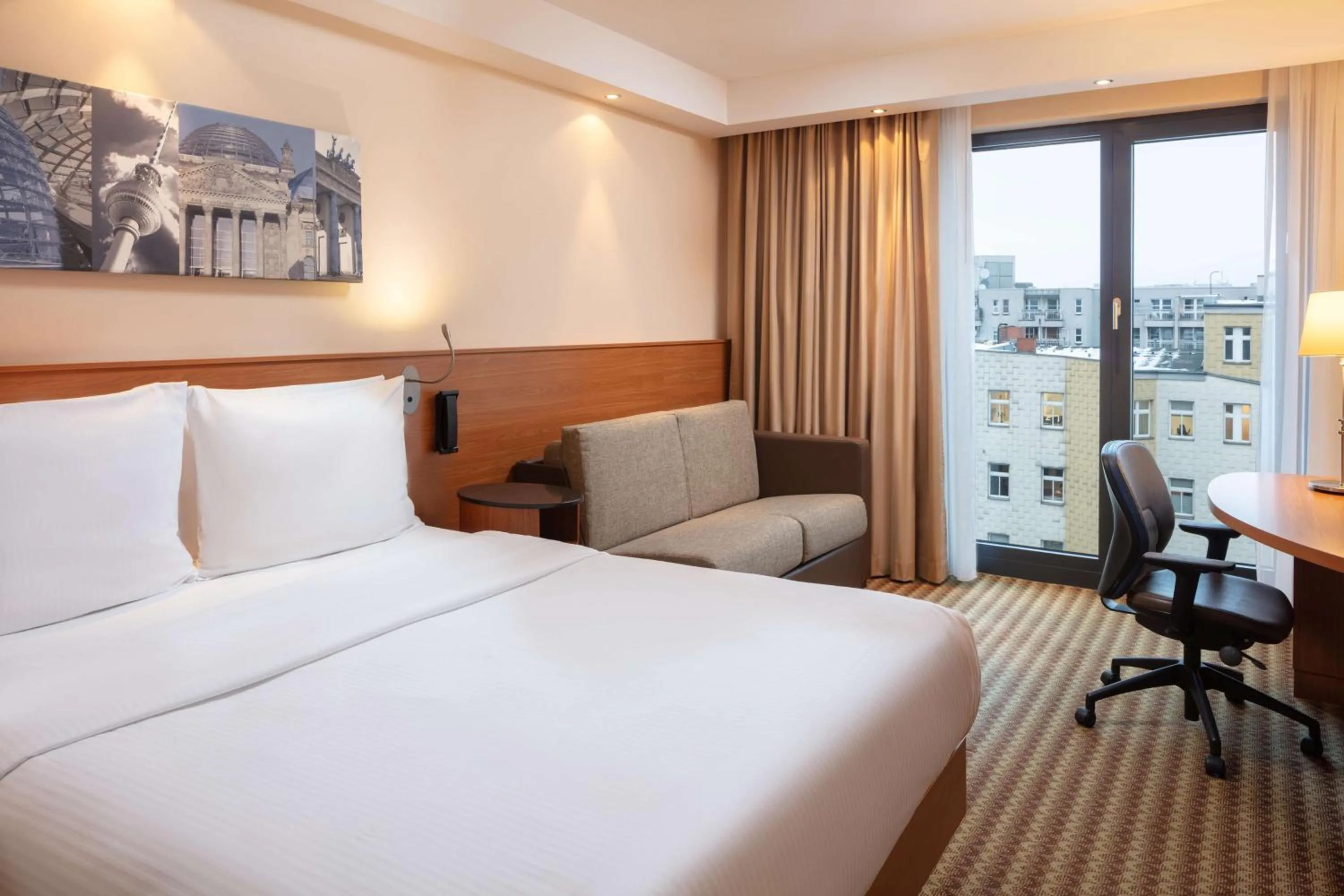 Standard Double Room with Comfort Sofa Bed and Courtyard View in Hampton by Hilton Berlin City West