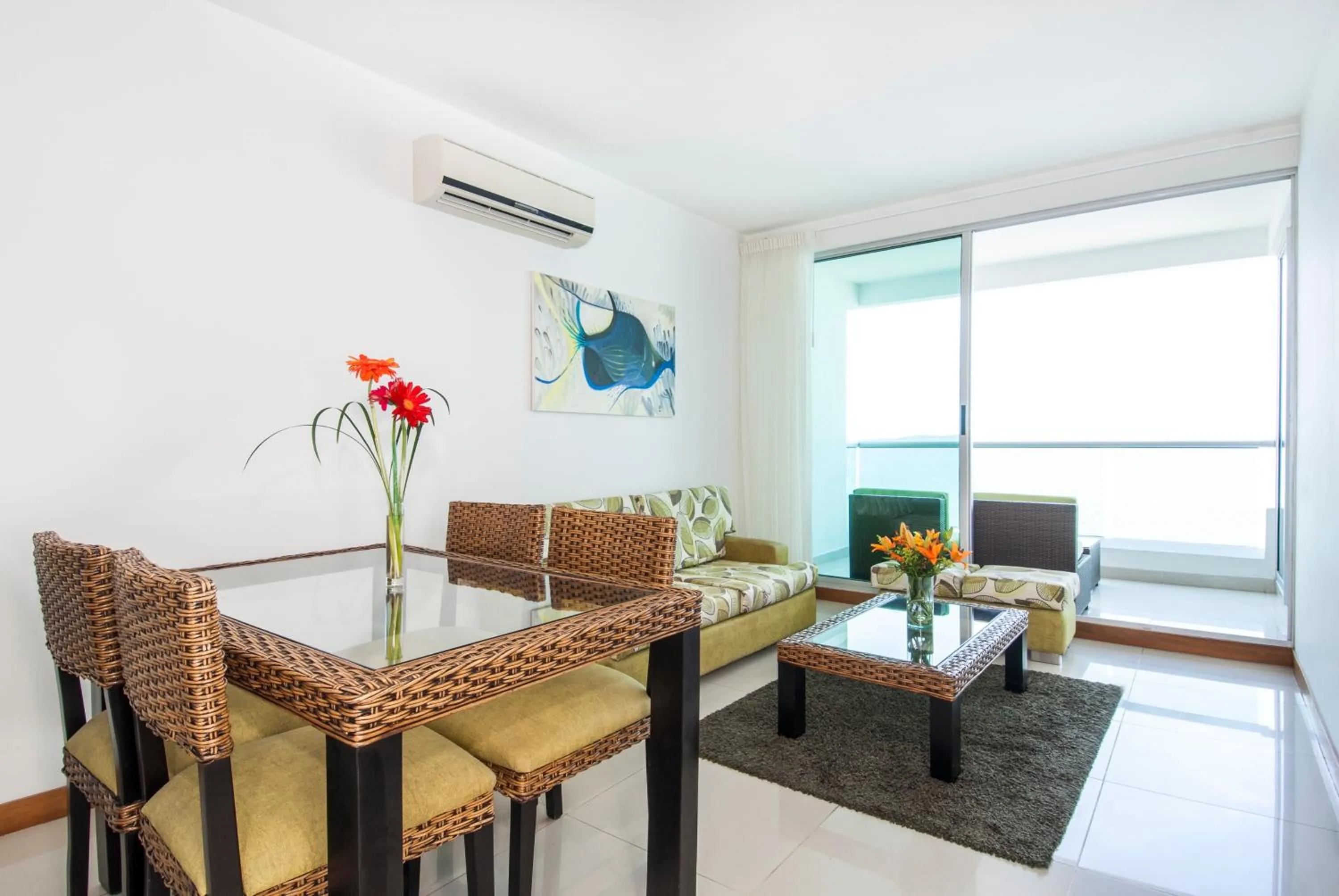 One-Bedroom Apartment (2 Adults) in Travelers Orange Cartagena