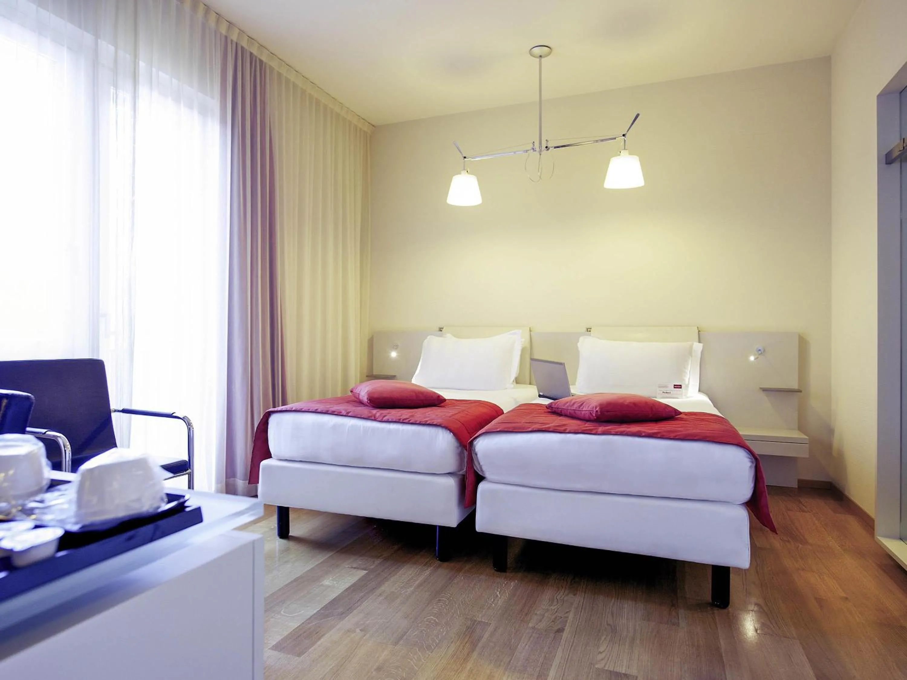Classic Room with Twin beds in Hotel Mercure Milano Solari