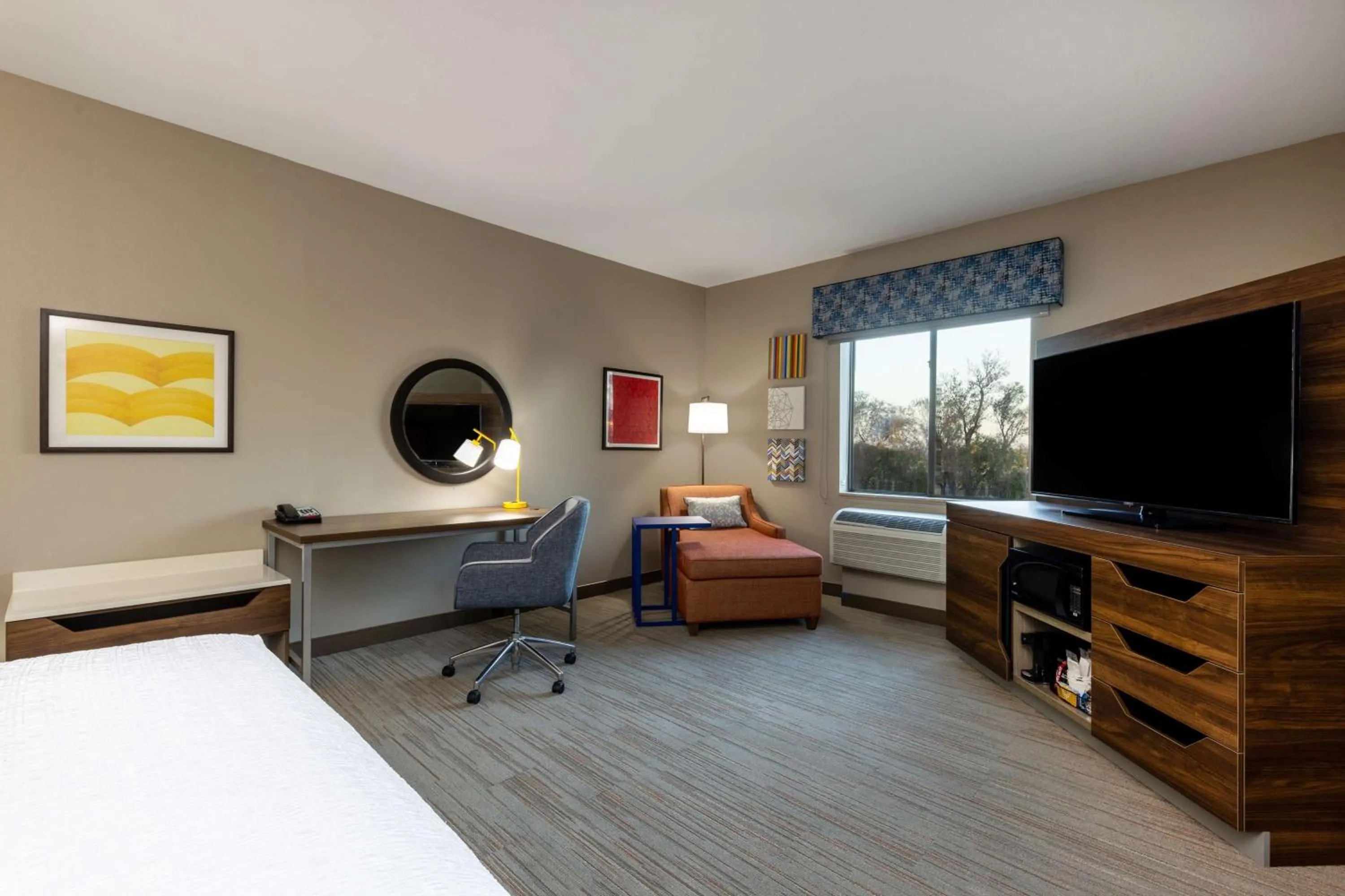 King Room with Shower - Non-Smoking in Hampton Inn & Suites Woodward