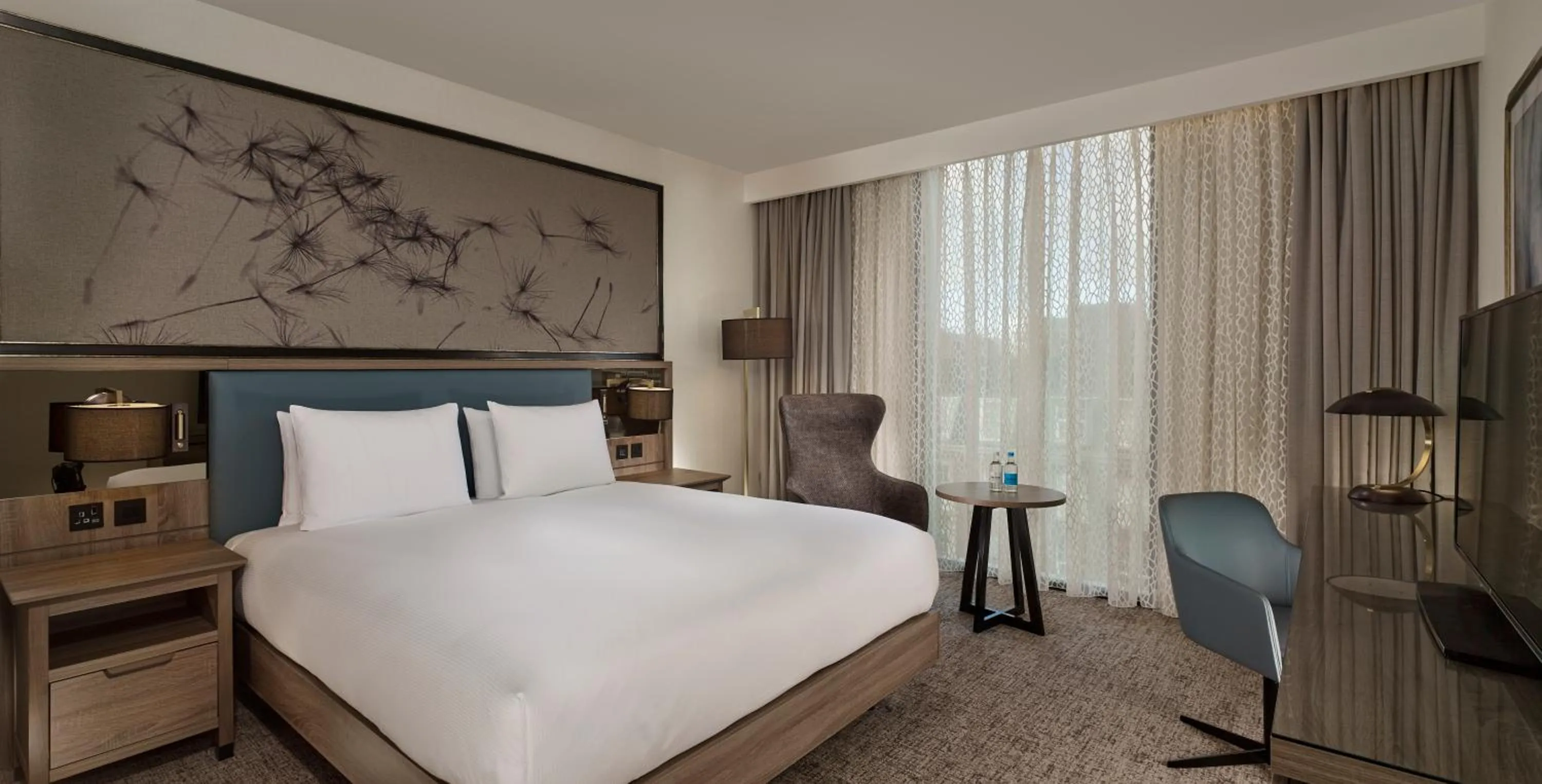 King Room - Mobility Accessible  in Doubletree By Hilton Hull