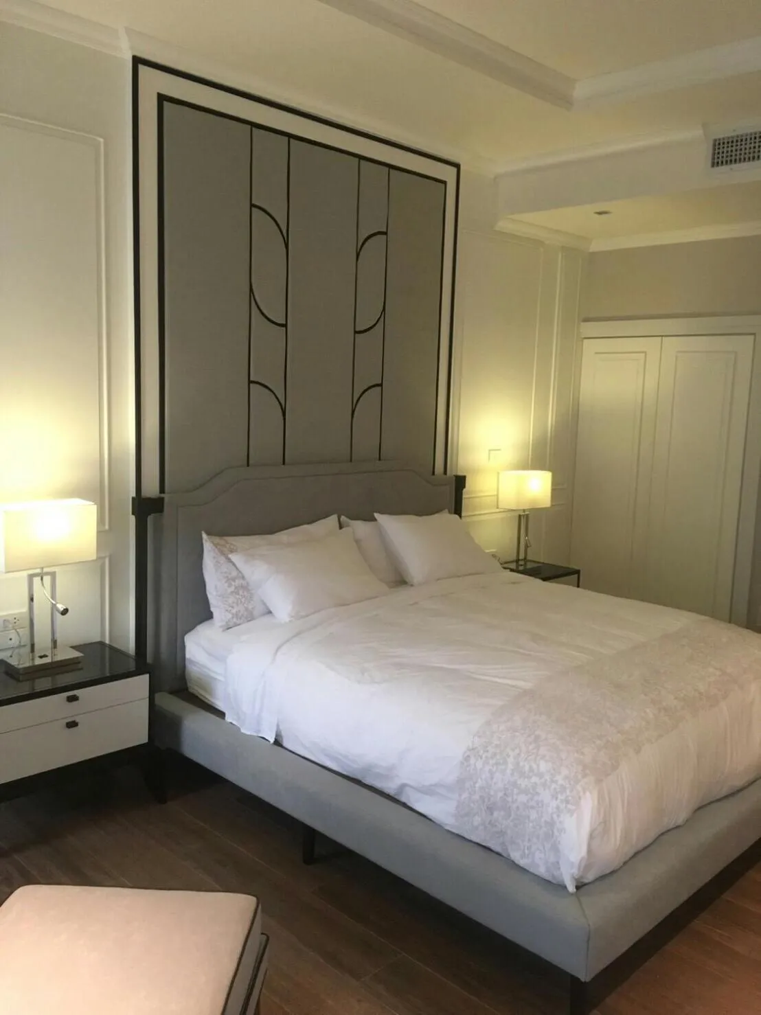 Deluxe King Suite with Balcony in NirvaNAN House