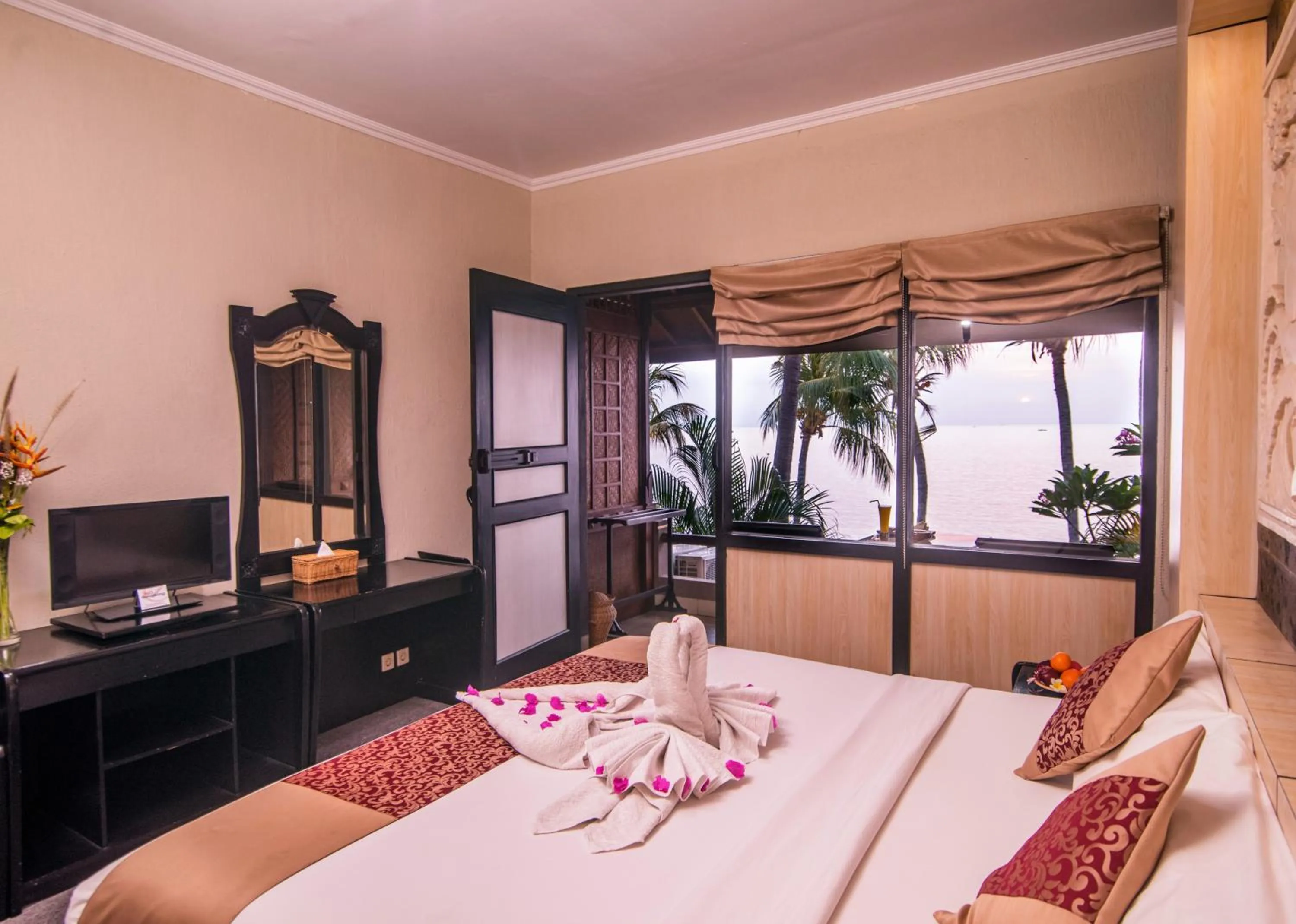 Superior Double or Twin Room in Nugraha Lovina Seaview Resort & Spa