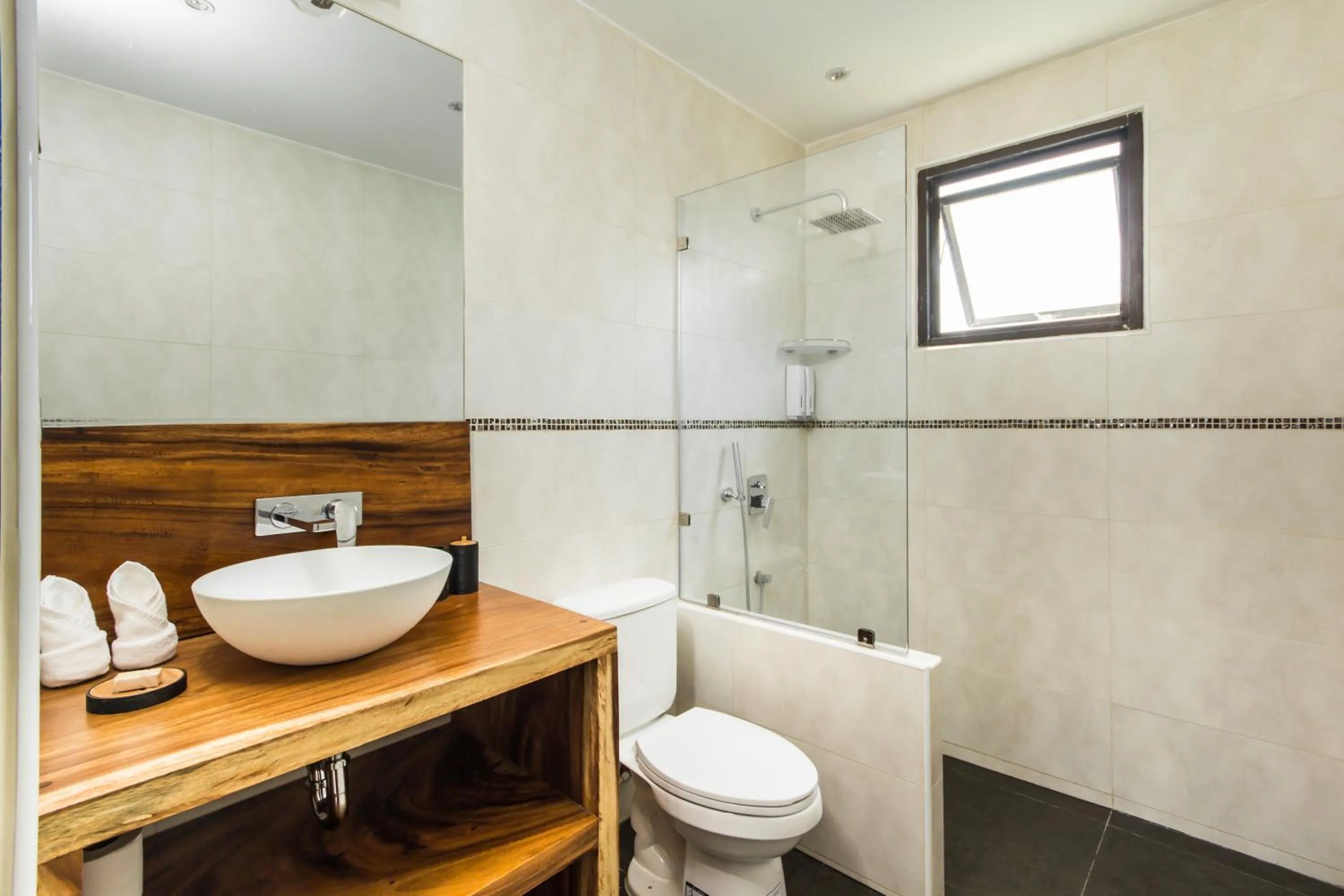 One-Bedroom Villa in Idyllic Samui Beach Villa Resort