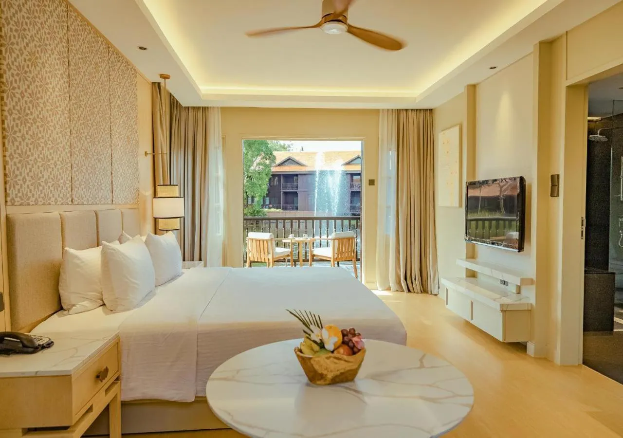 Lakefront Room King in Pelangi Beach Resort & Spa, Langkawi