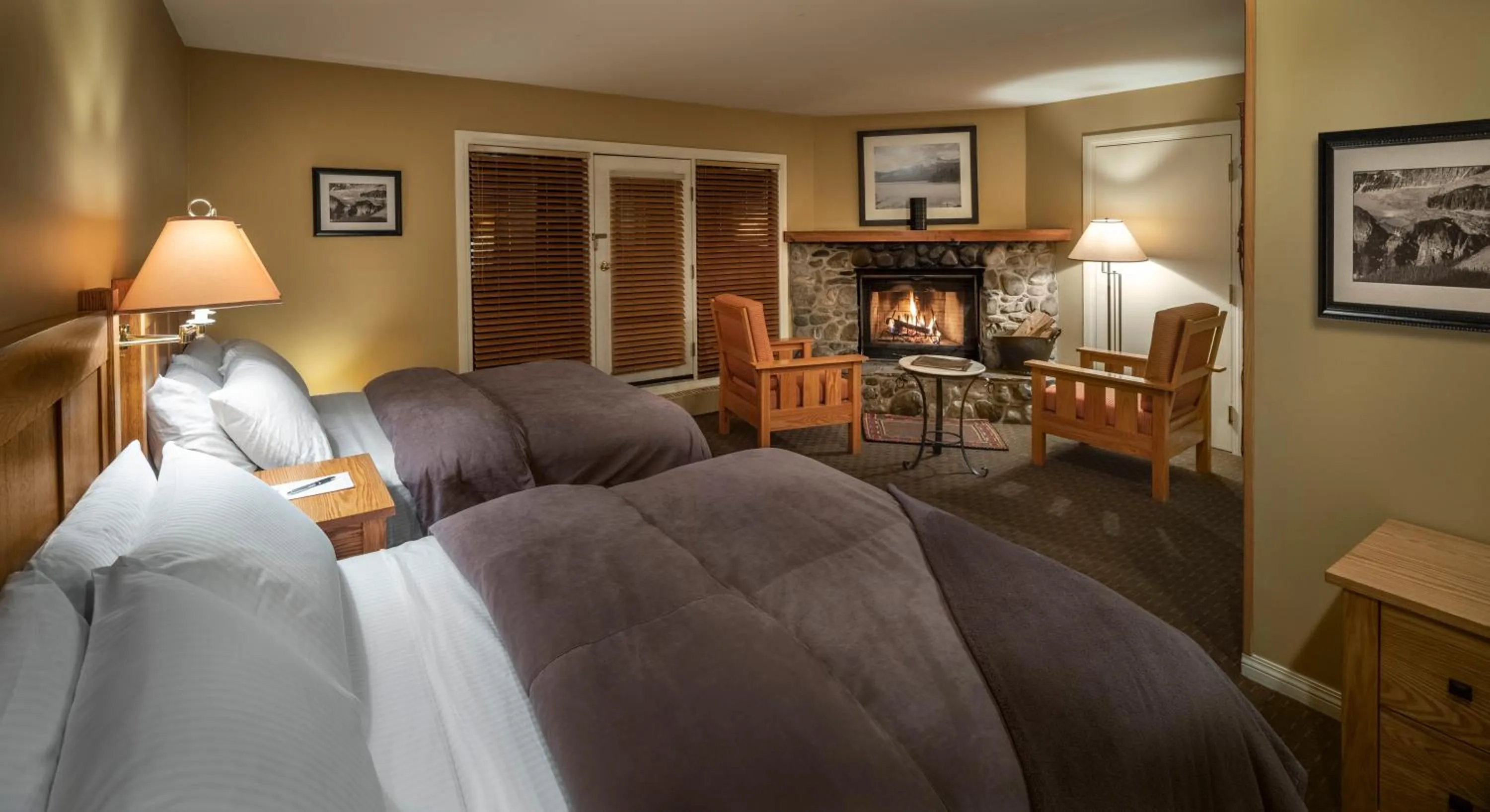Double Room with Two Double Beds in Emerald Lake Lodge