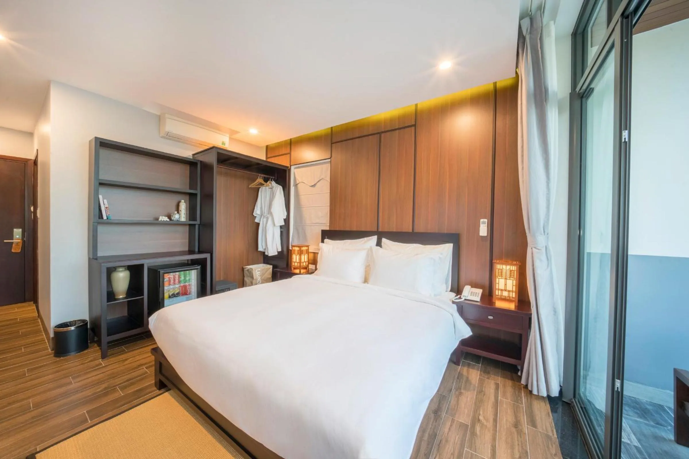  King Room with Balcony - single occupancy in Dai An Phu Villa