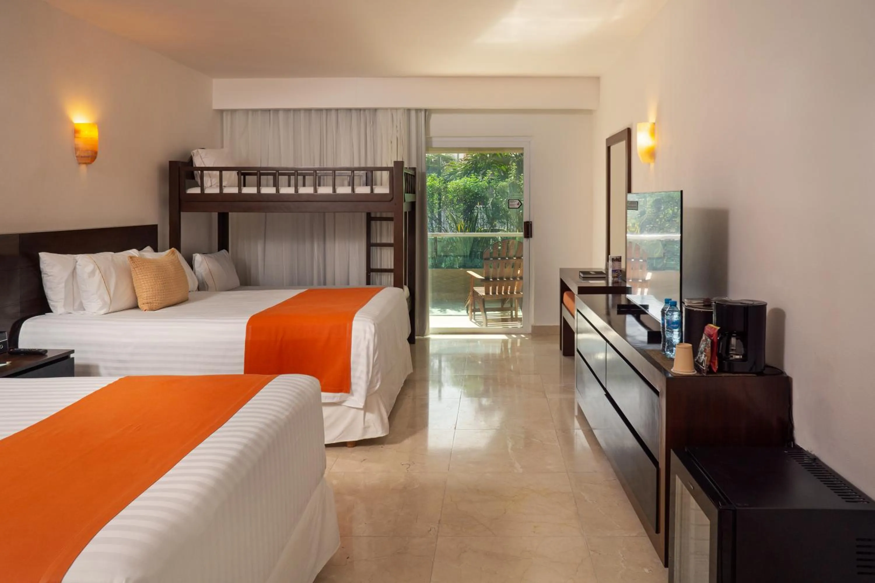 Family Room - single occupancy in Flamingo Cancun All Inclusive