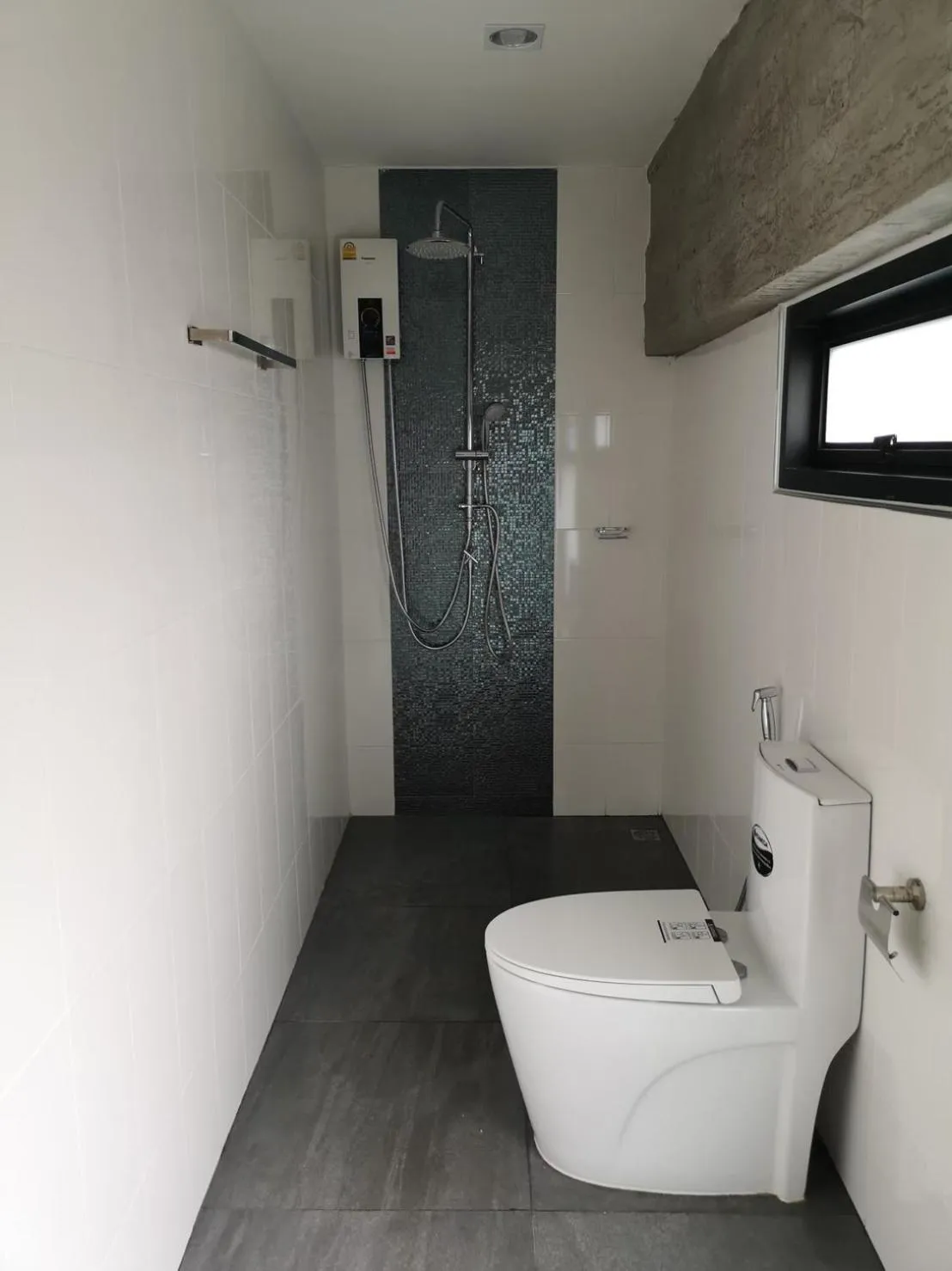 Standard King Room in The Entaneer Poshtel