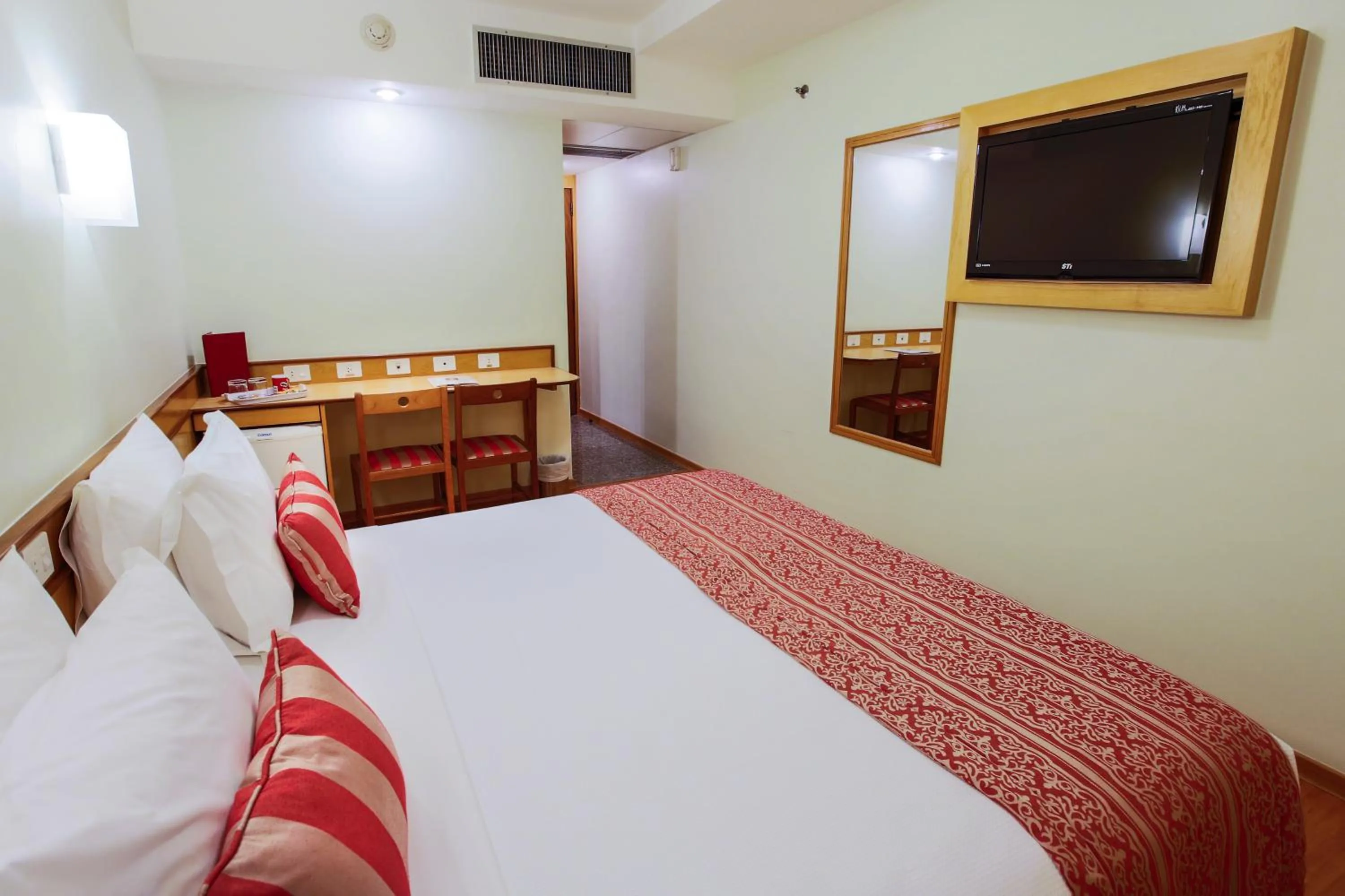 Standard Double Room in Scorial Rio Hotel