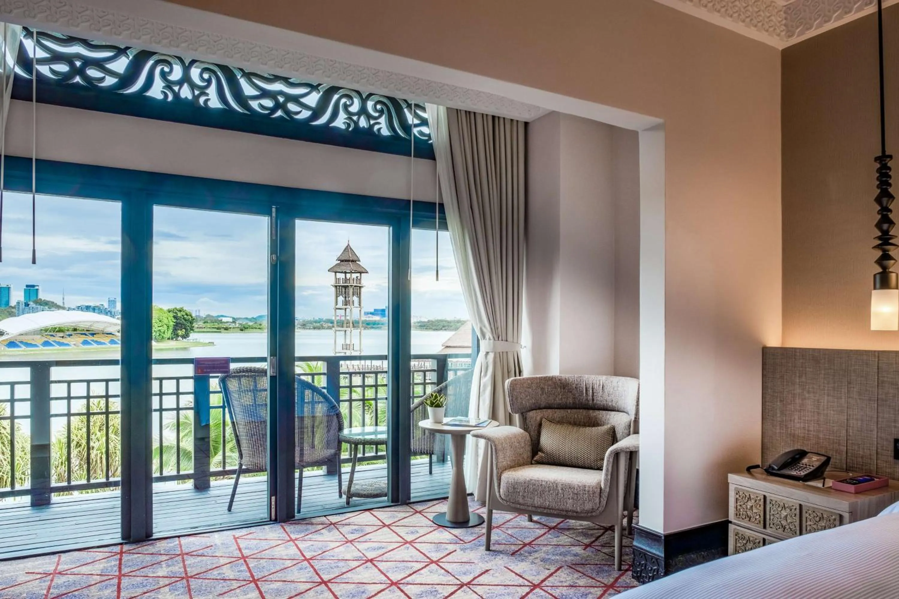 Executive King Room with Lake View in DoubleTree by Hilton Putrajaya Lakeside