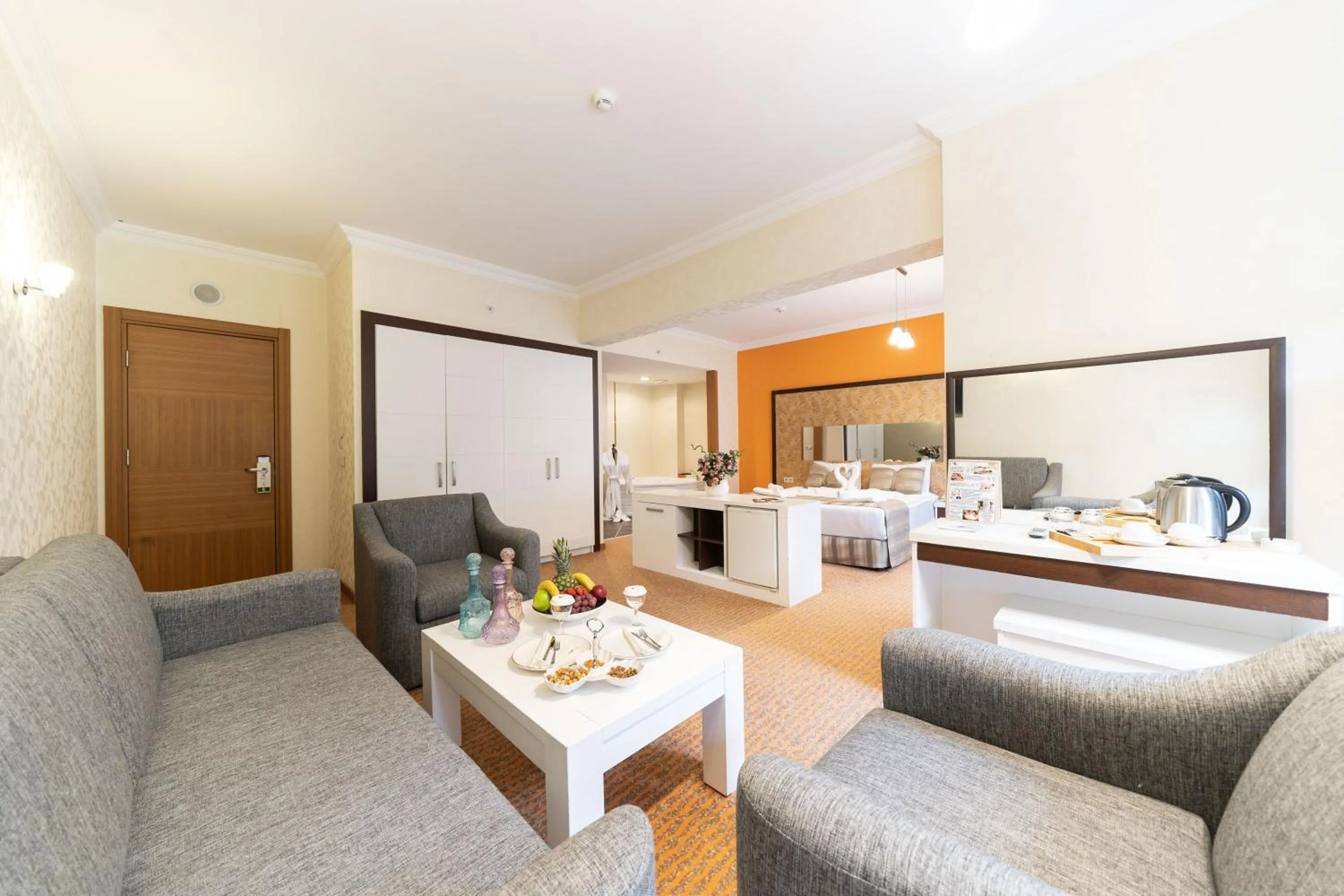Corner Suite in Ridos Thermal Hotel & Spa