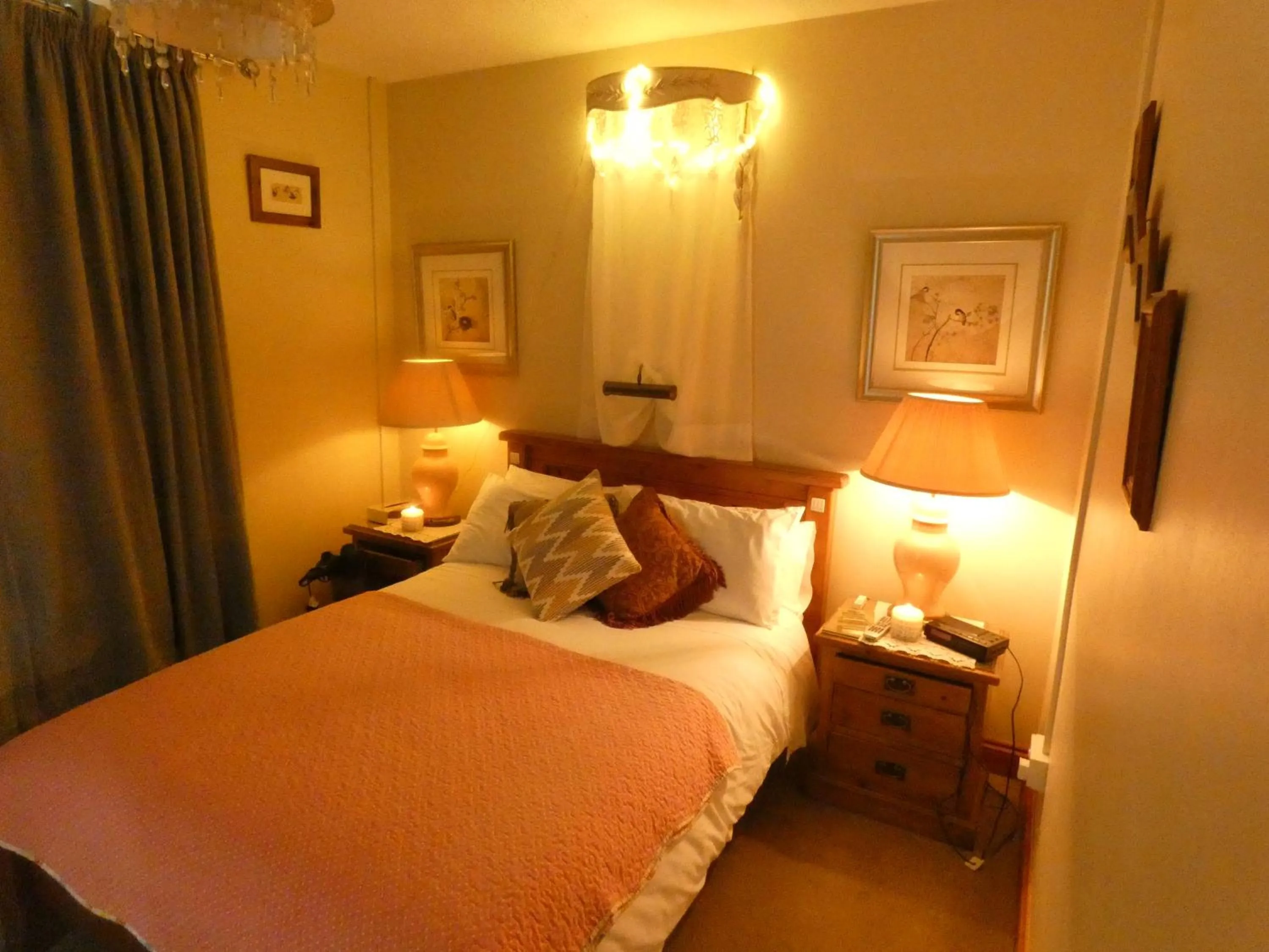 Double Room in Bunratty Castle Mews B&B