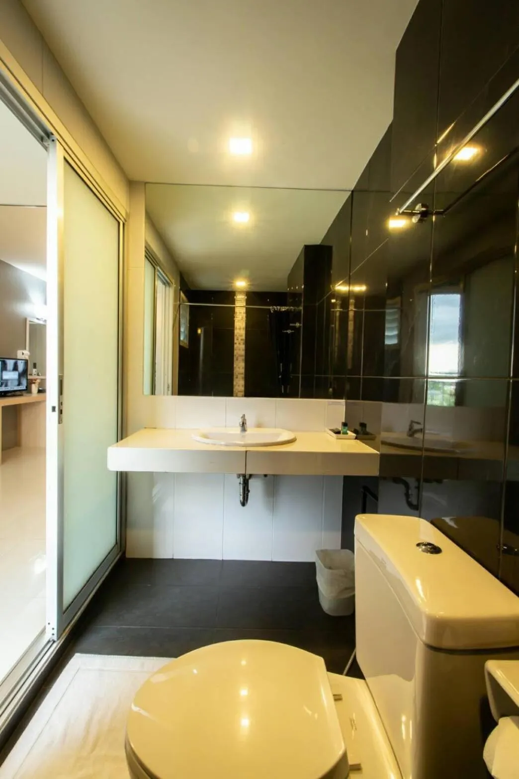 Superior King Room in PM Residence