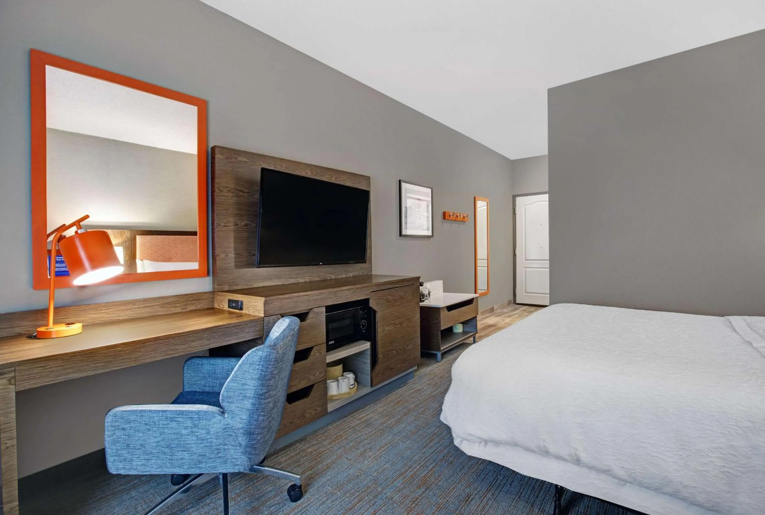 Queen Room with Two Queen Beds - Hearing Access/Non-Smoking in Hampton Inn Keokuk