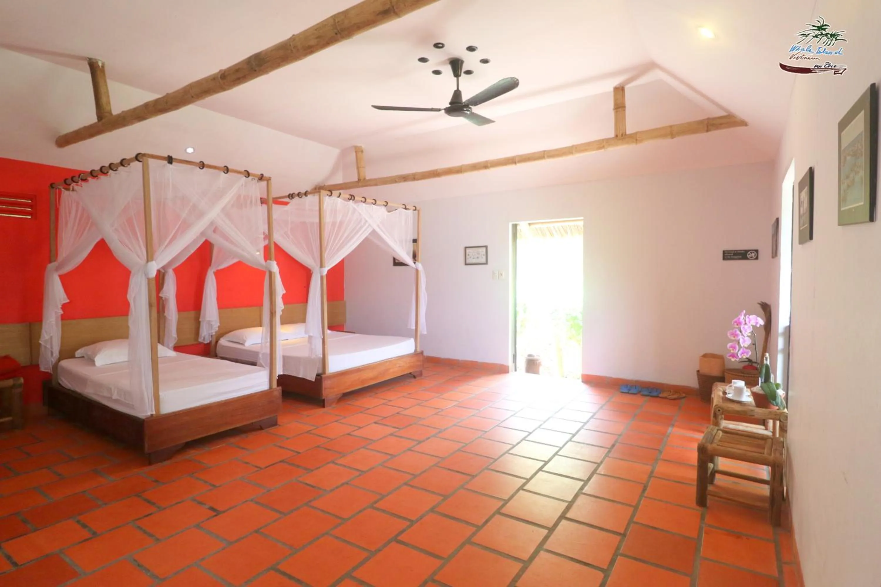 Bungalow with Sea View in Whale Island Resort