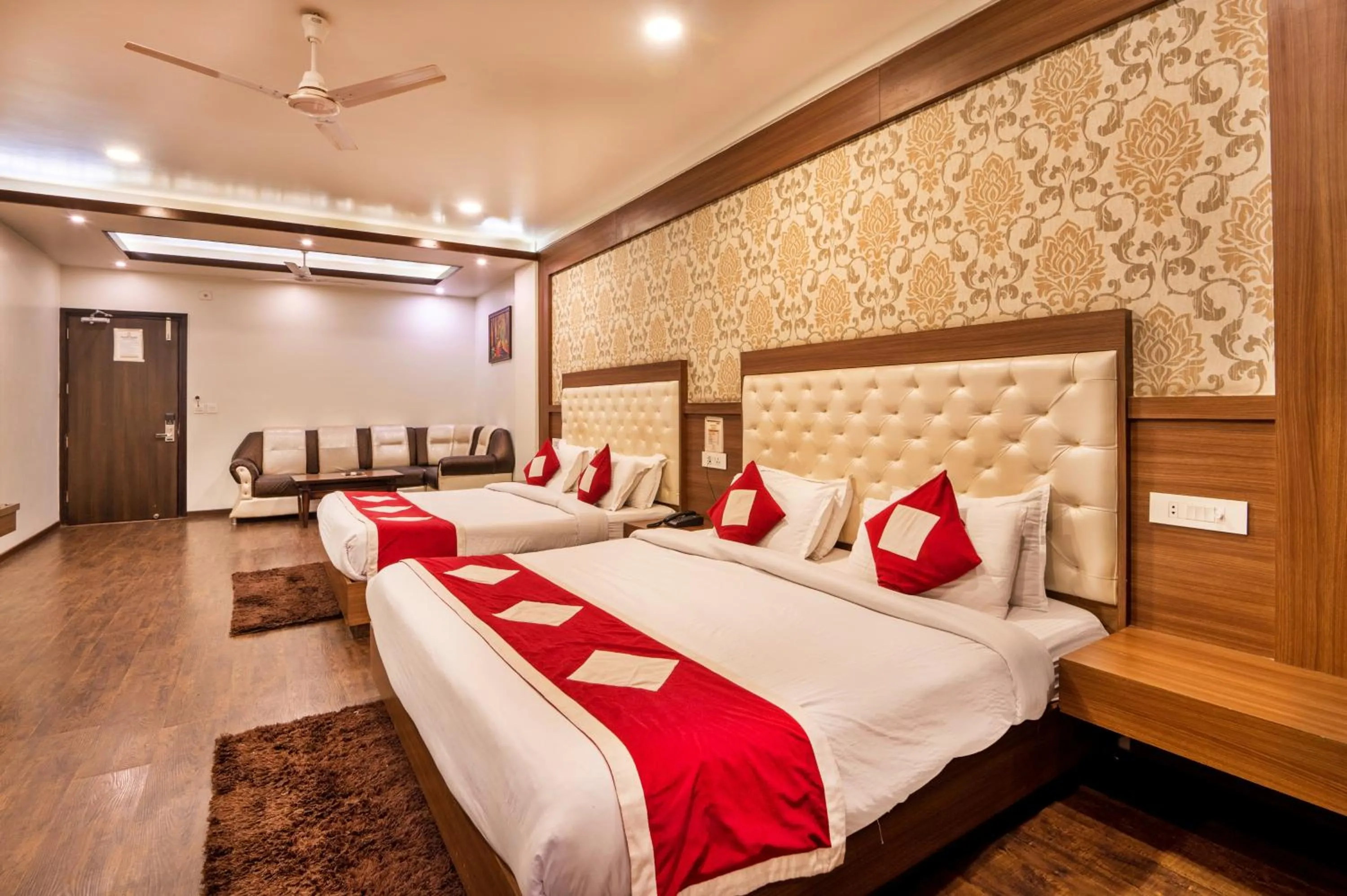 Family Suite in Hotel The Royal Krishna