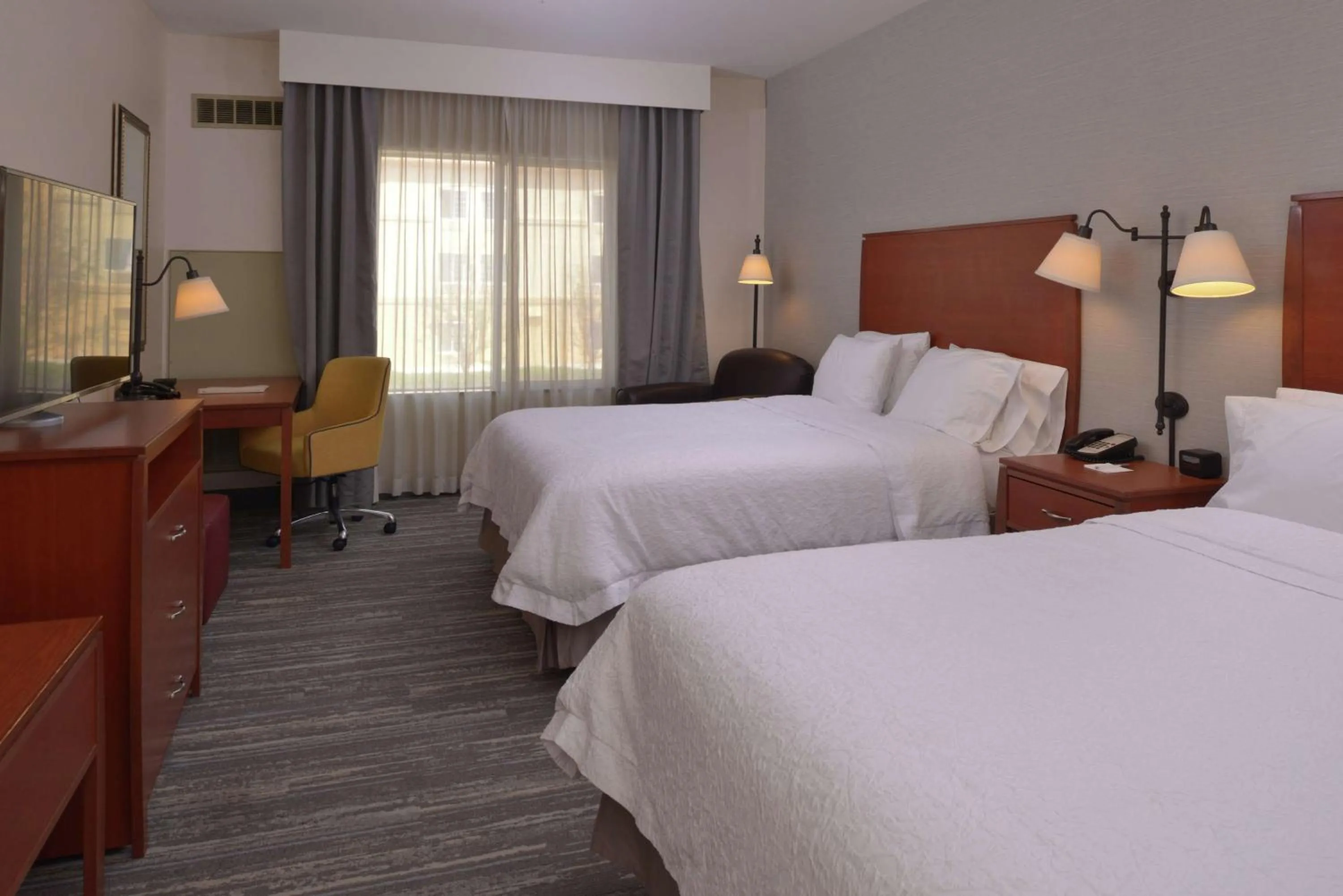 Queen Room with Two Queen Beds - Mobility Access/Non-Smoking in Hampton Inn and Suites Bakersfield North-Airport