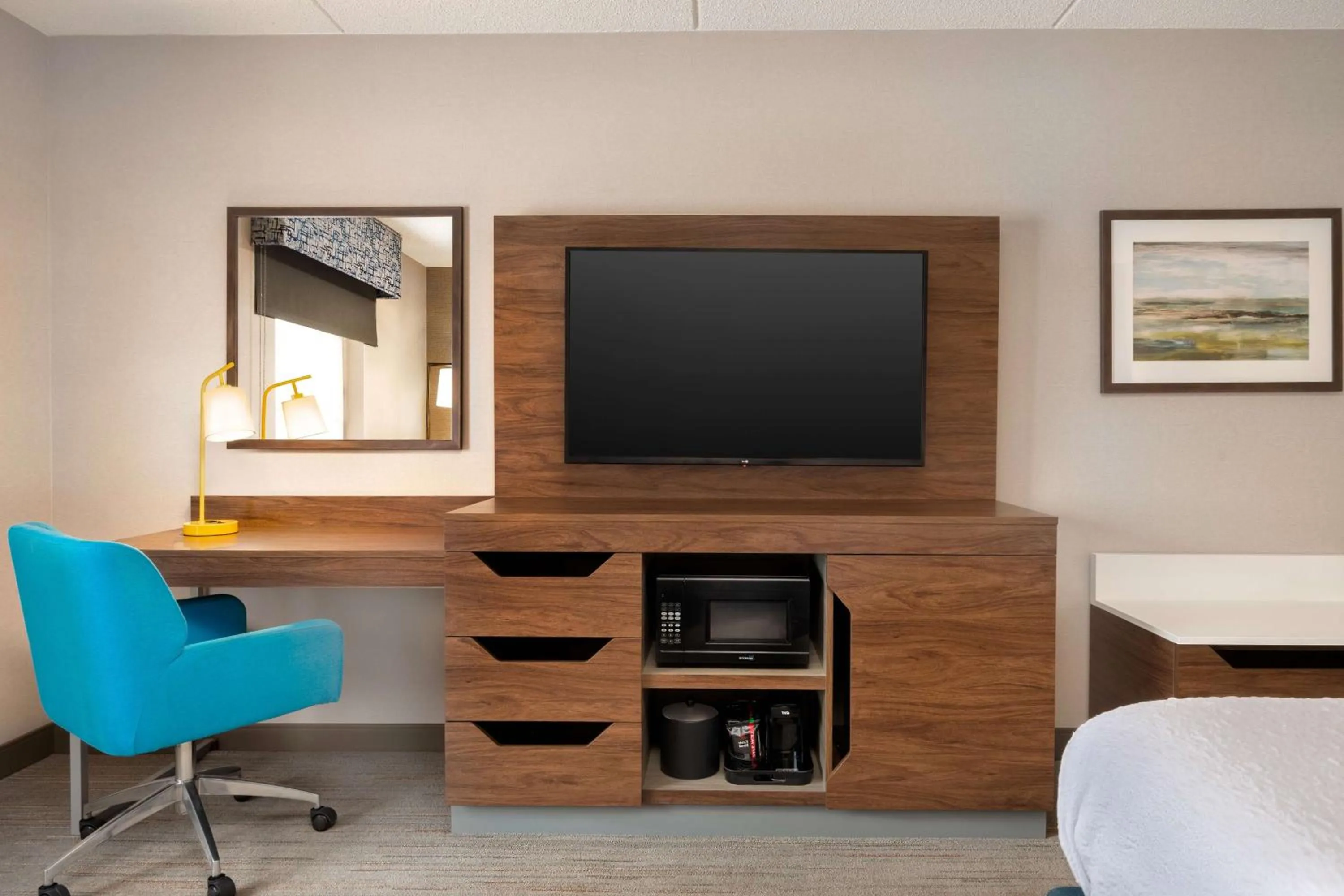 King Room with King Bed - Non-Smoking in Hampton Inn Bloomsburg