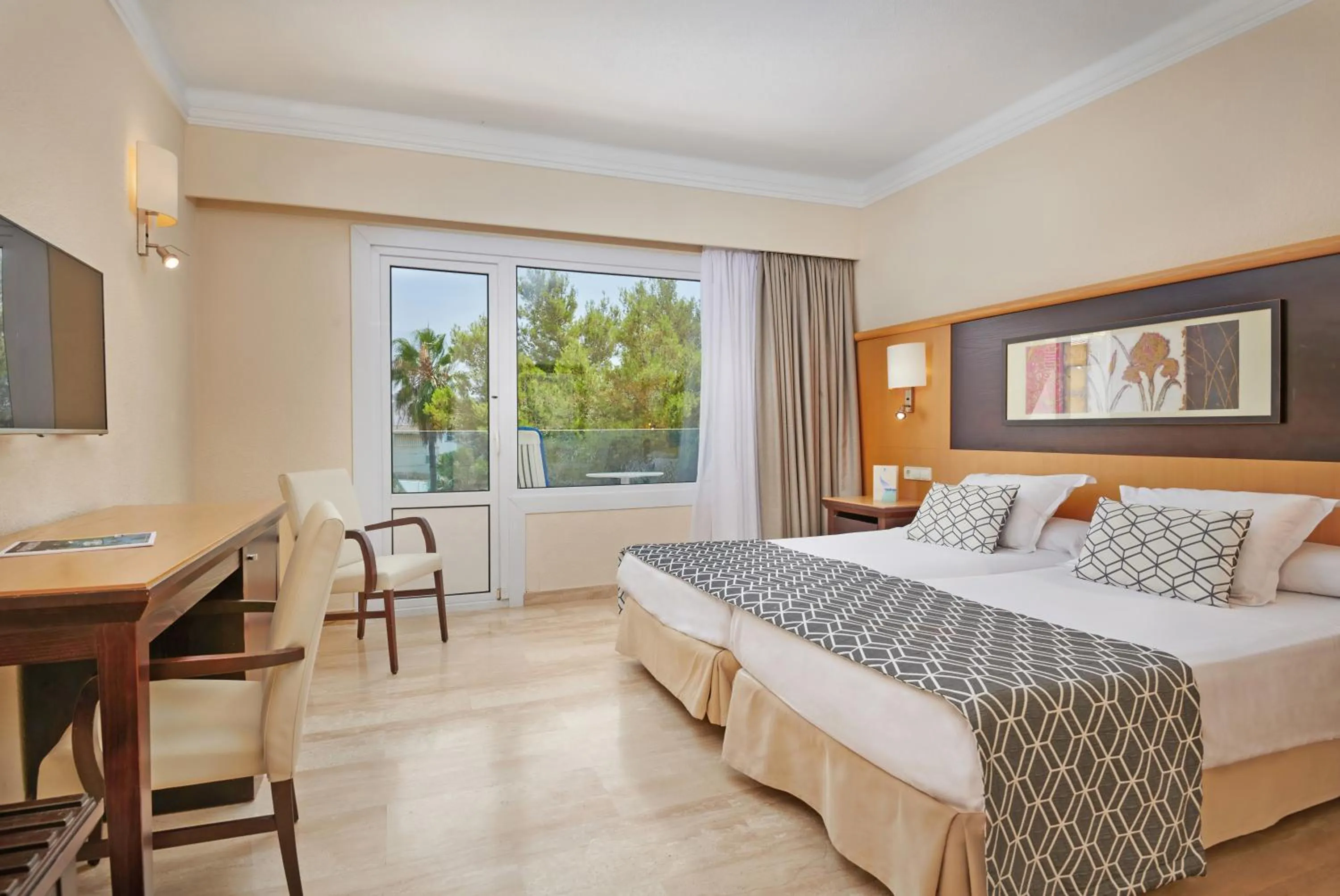 Twin Room in Grupotel Nilo & Spa