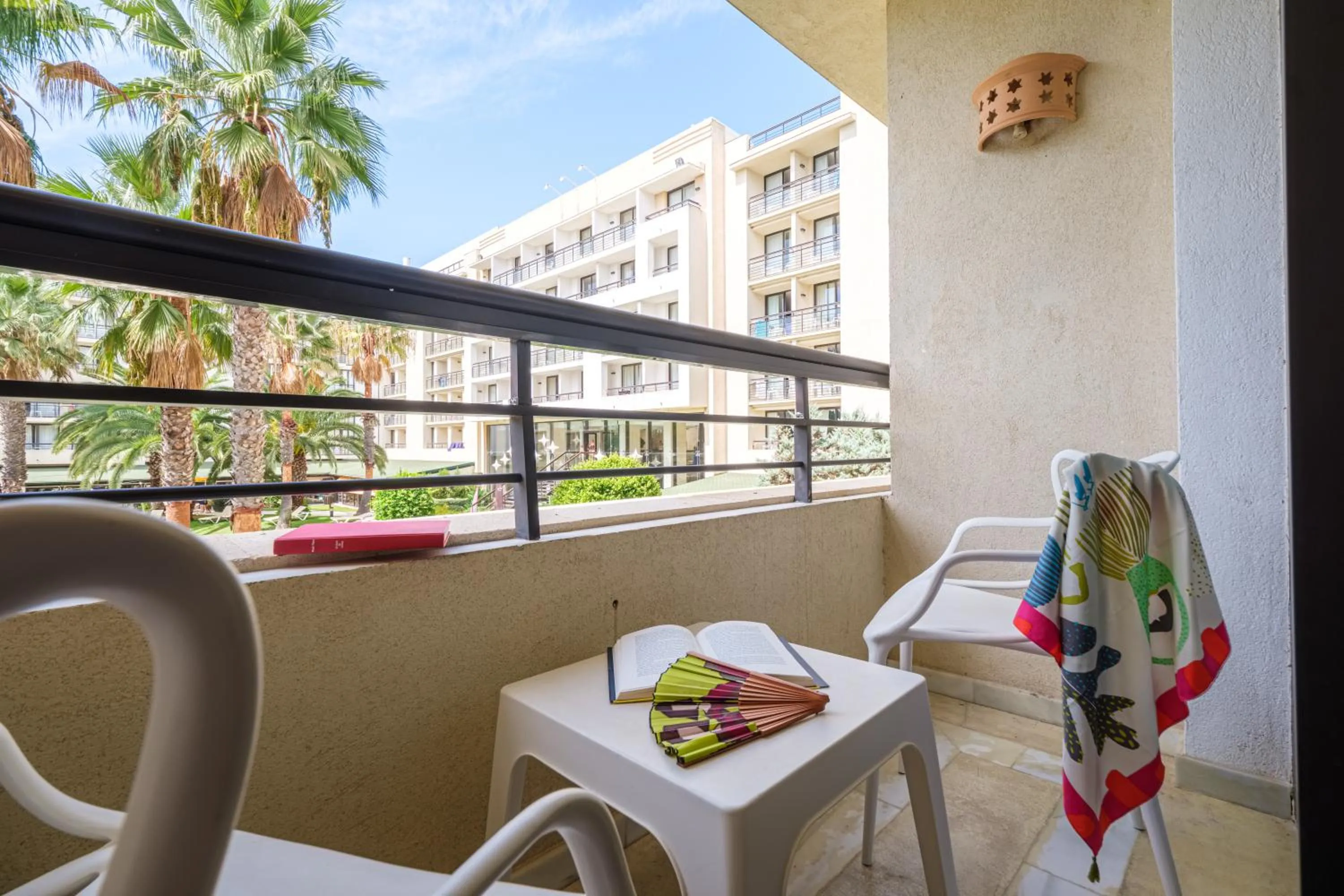 Standard Triple Room in Estival Islantilla