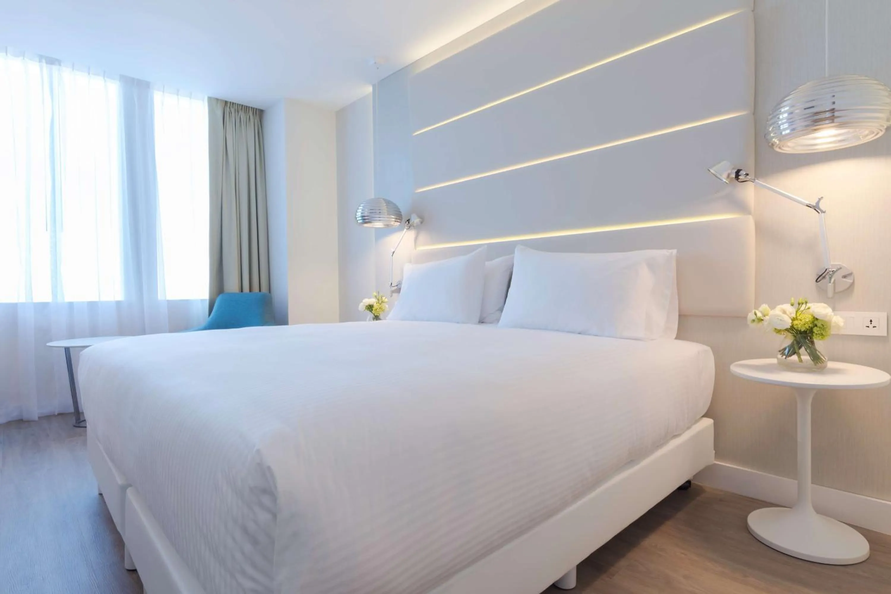 Standard Double Room in NH Monterrey La Fe