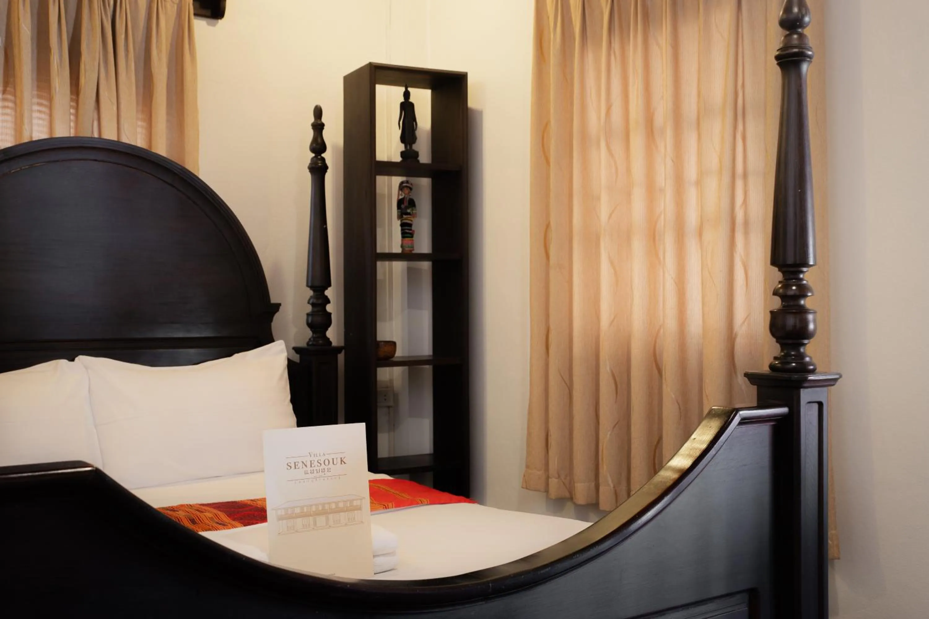 Superior Double Room in Villa Senesouk Luang Prabang