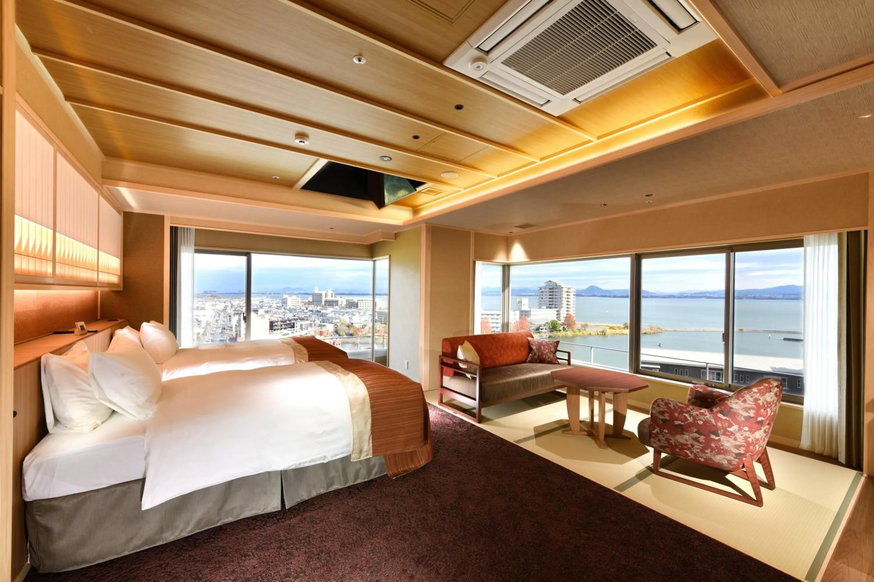 King Suite with Spa Bath in Yumotokan