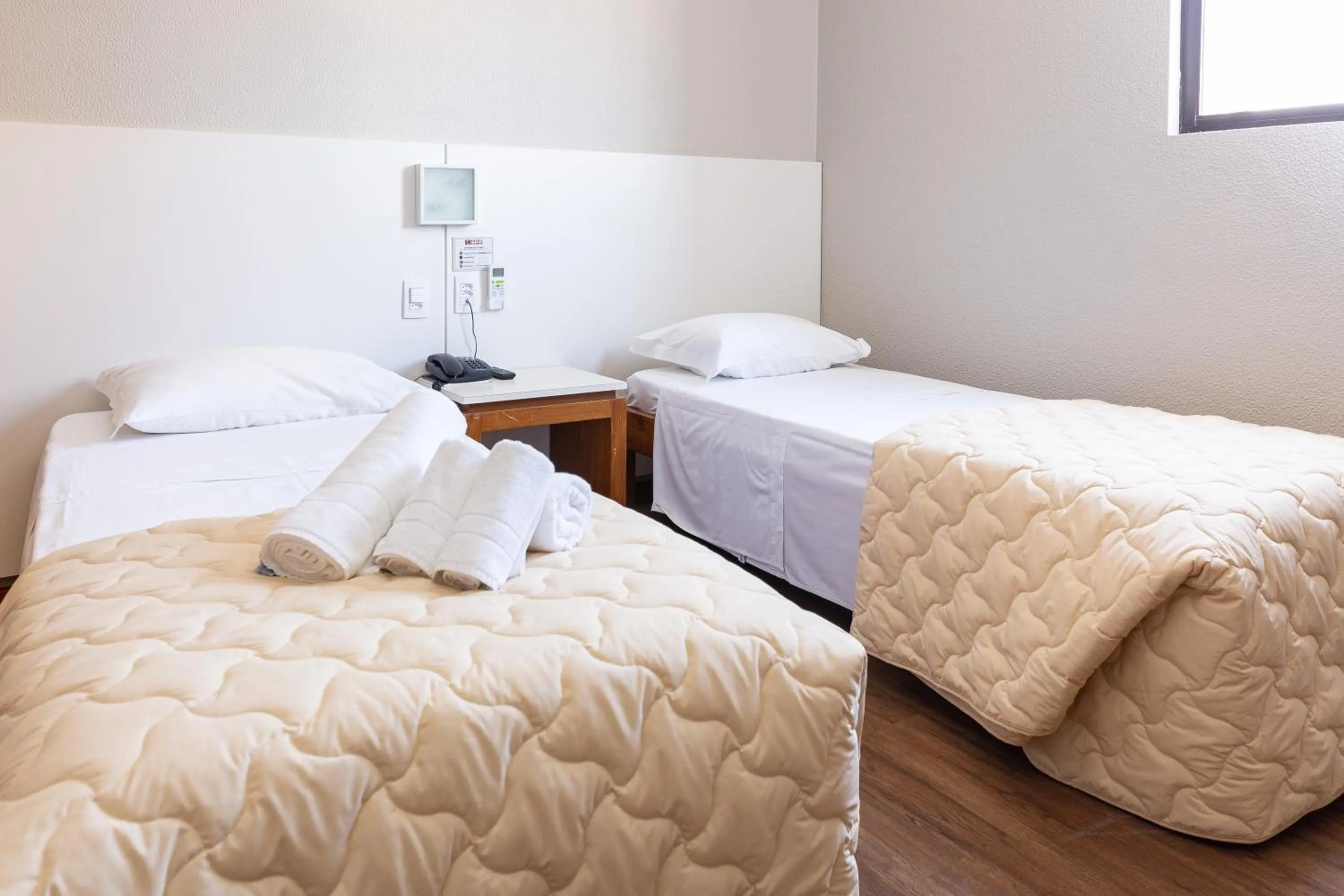 Standard Double or Twin Room - single occupancy in Hotel Lunes