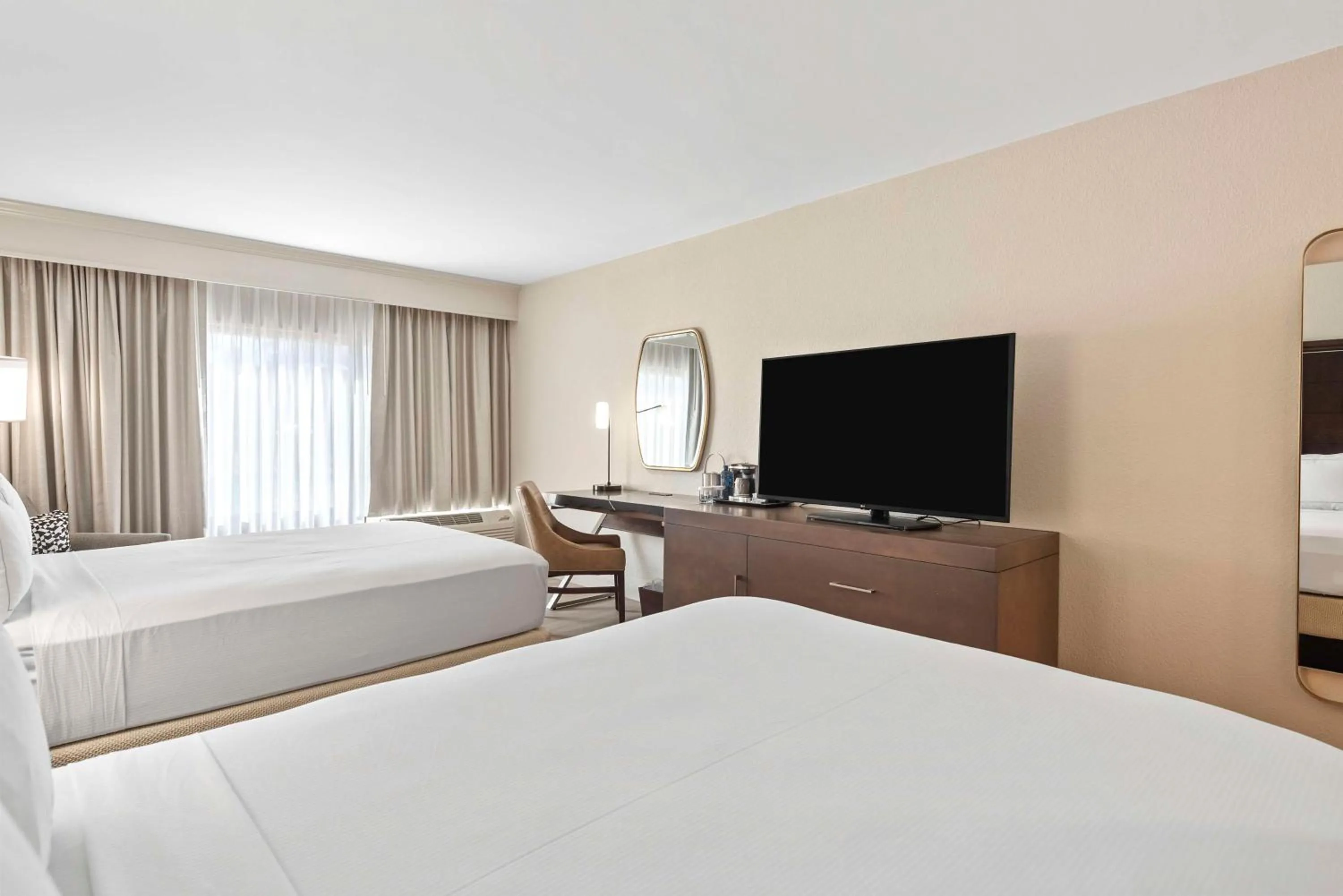 Room with Two Double Beds - Non-Smoking in DoubleTree by Hilton Columbus