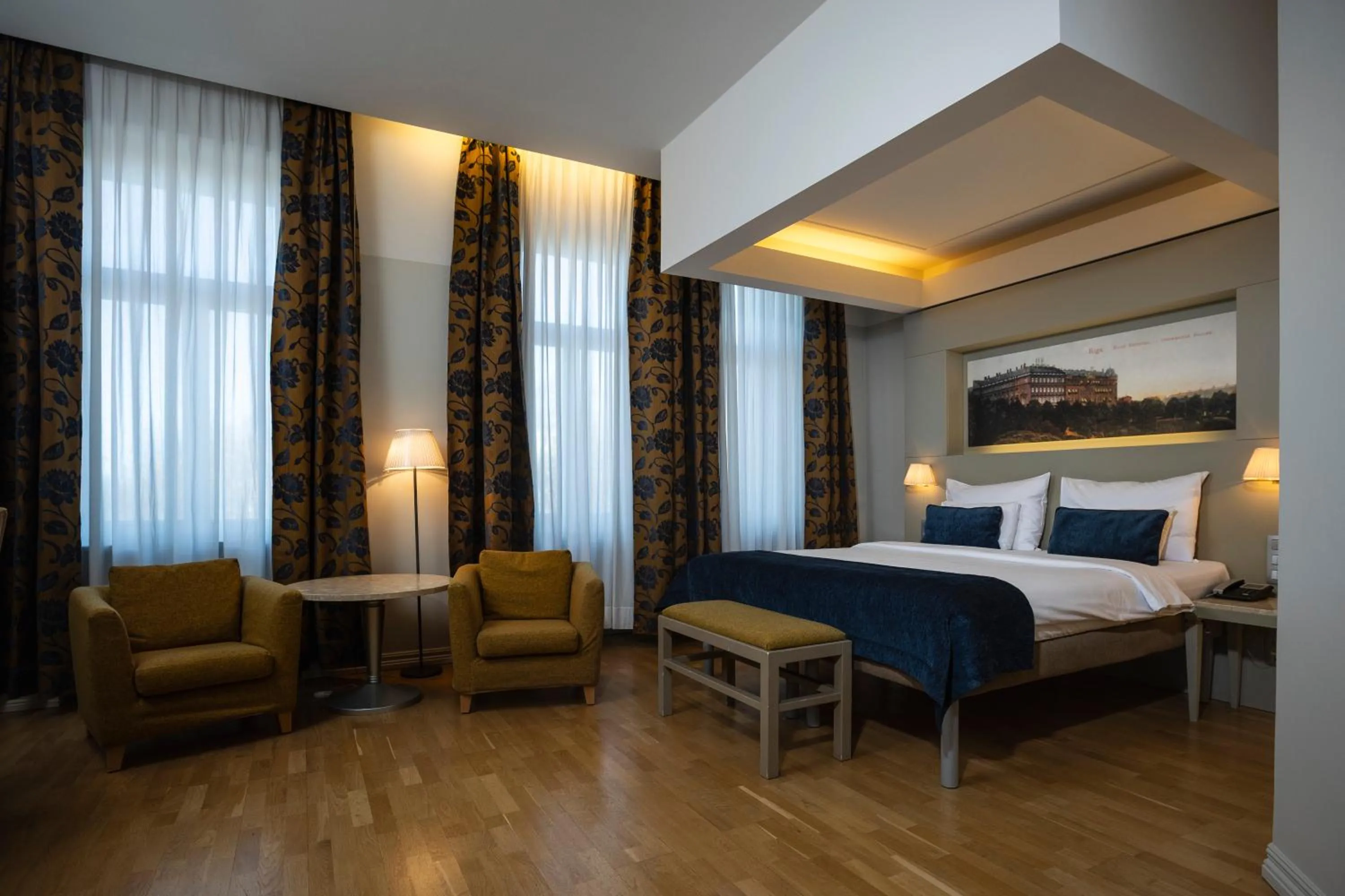 Deluxe Double Room in Opera Hotel