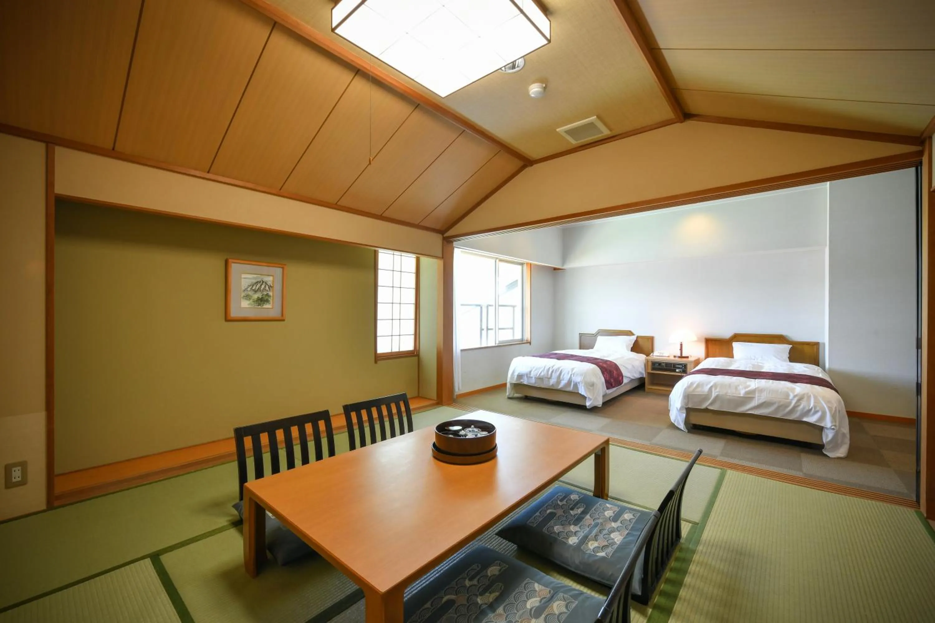 Superior Family Room in Awara Kitagata Onsen Kohanso Hana Yurari