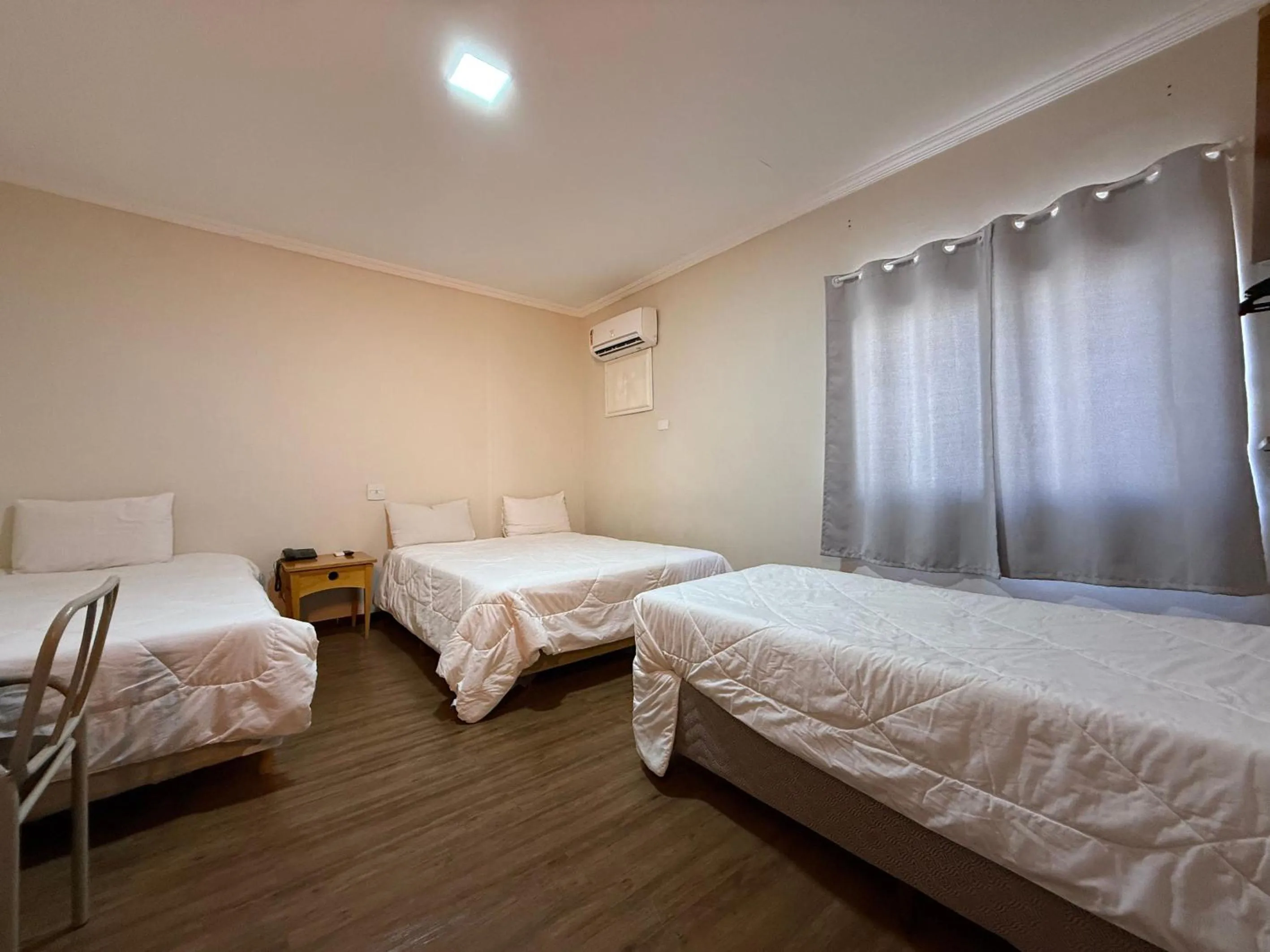 Superior Quadruple Room in Granville Hotel