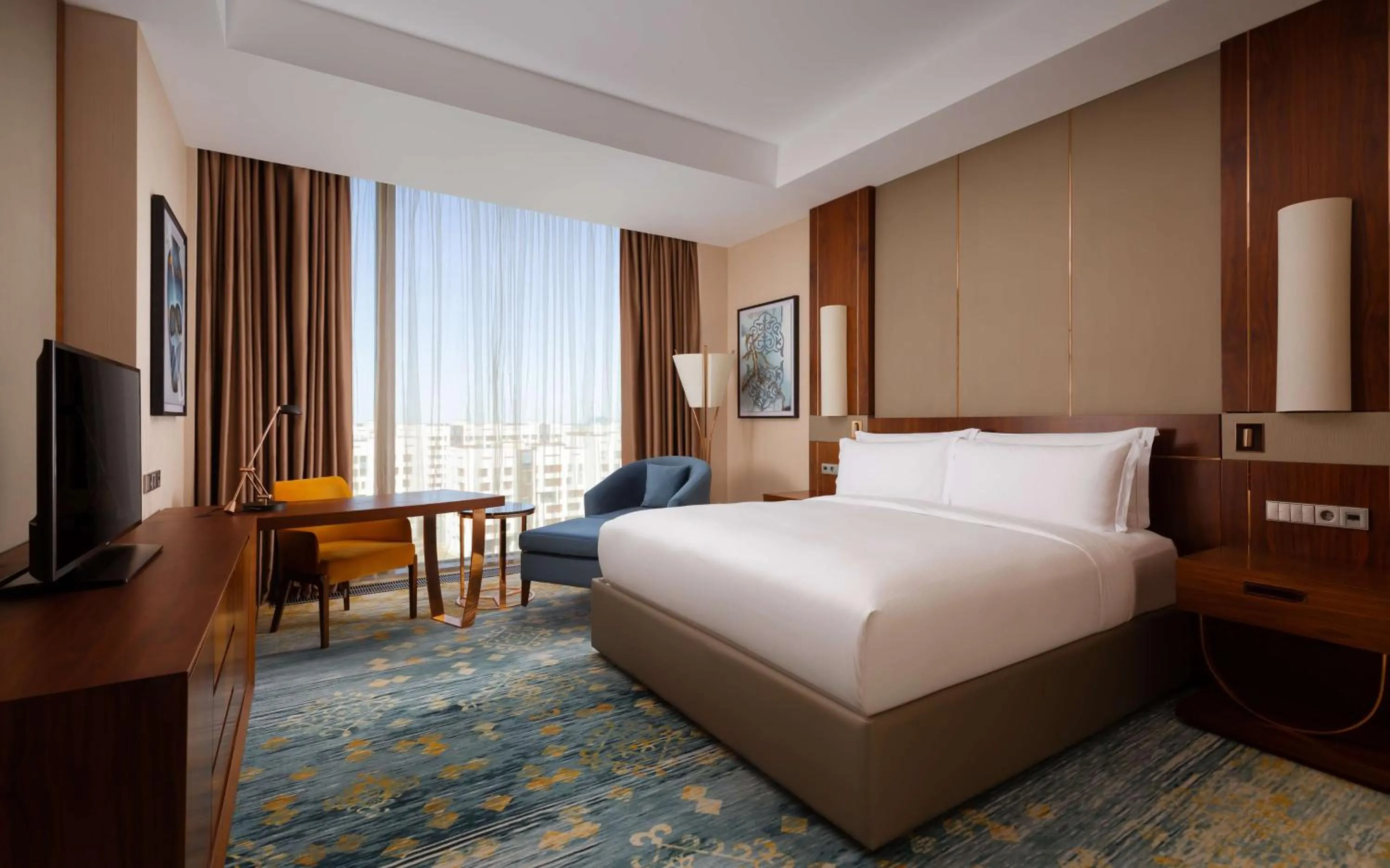 Executive King Room in Hilton Astana