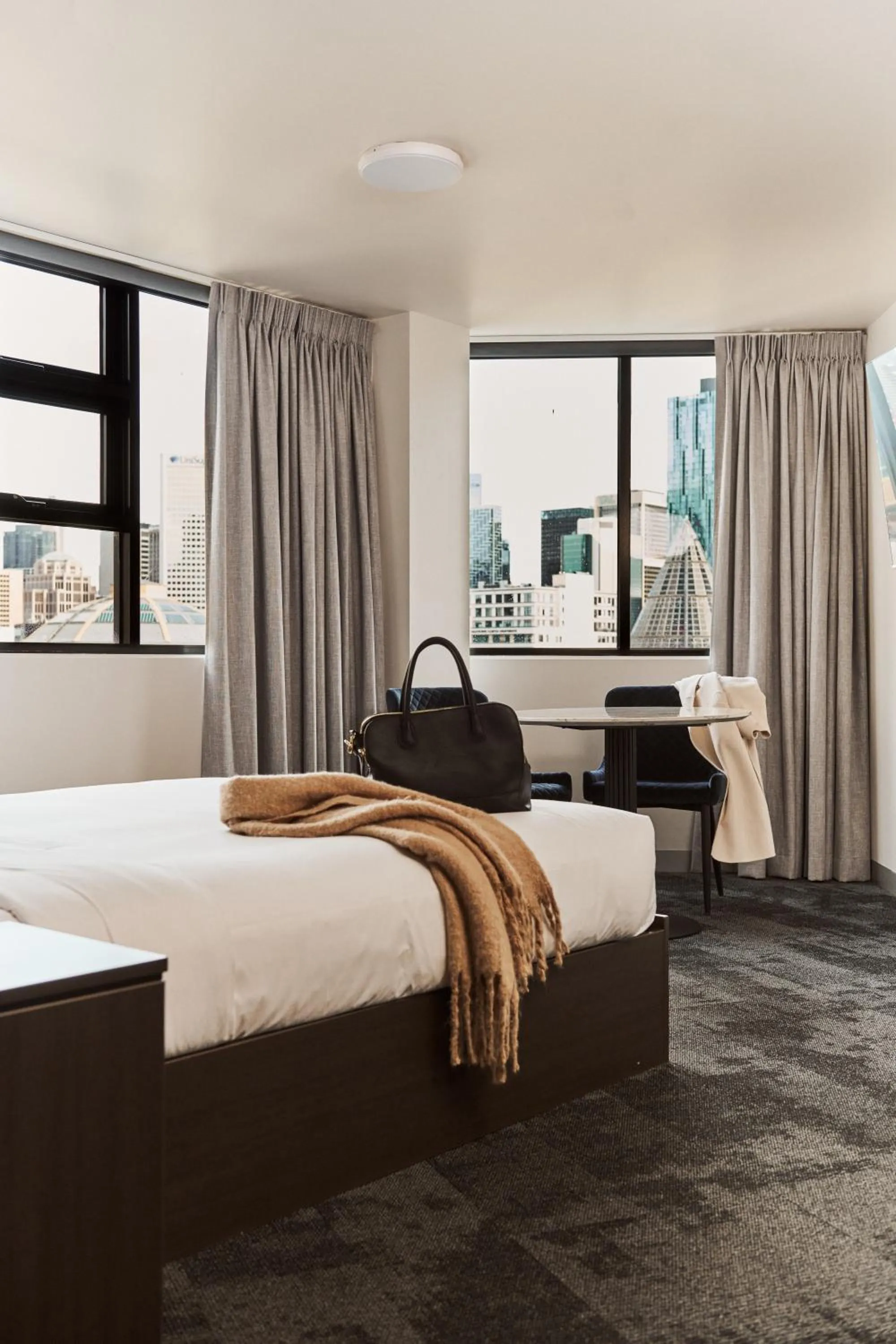 Executive Queen Room with Private Bathroom and City View in Space Hotel