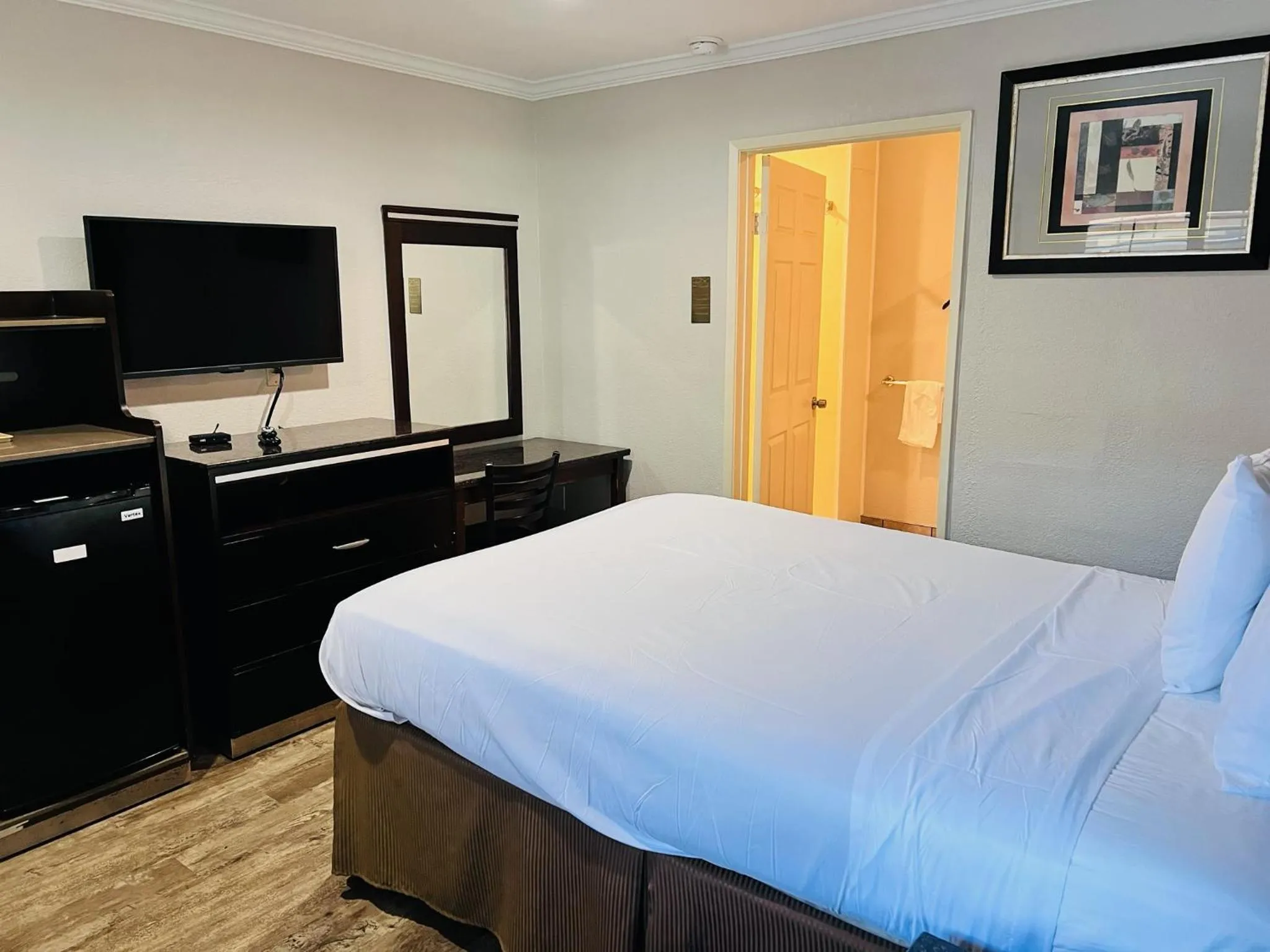Queen Room - Accessible/Non-Smoking in Rodeway Inn National City San Diego South