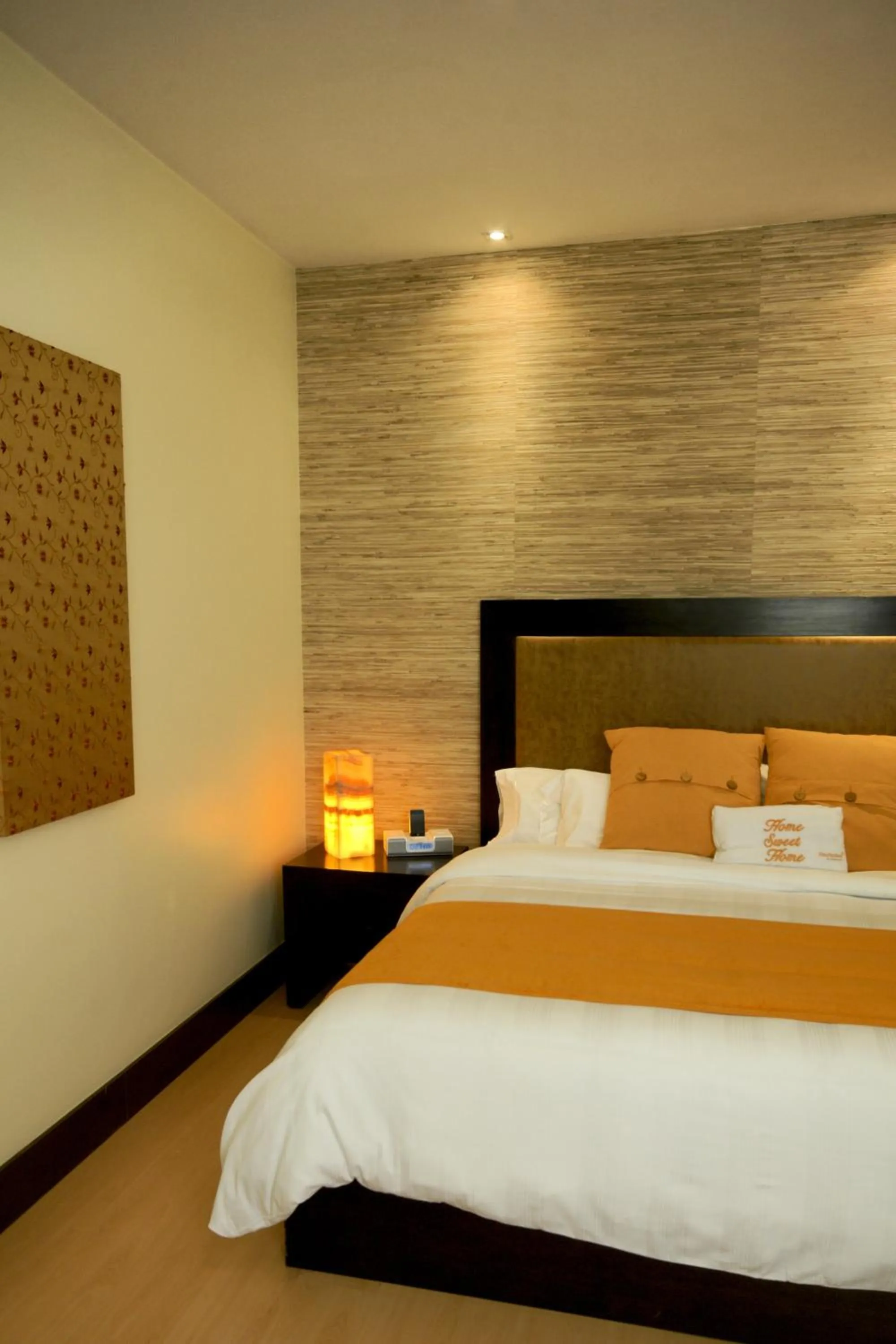 Two-Bedroom Apartment in Hausuites