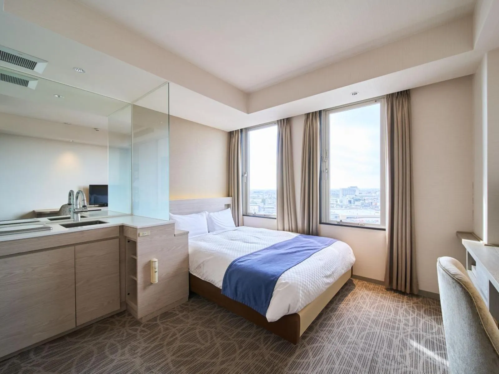 Superior Double Room in Meitetsu Inn Kariya