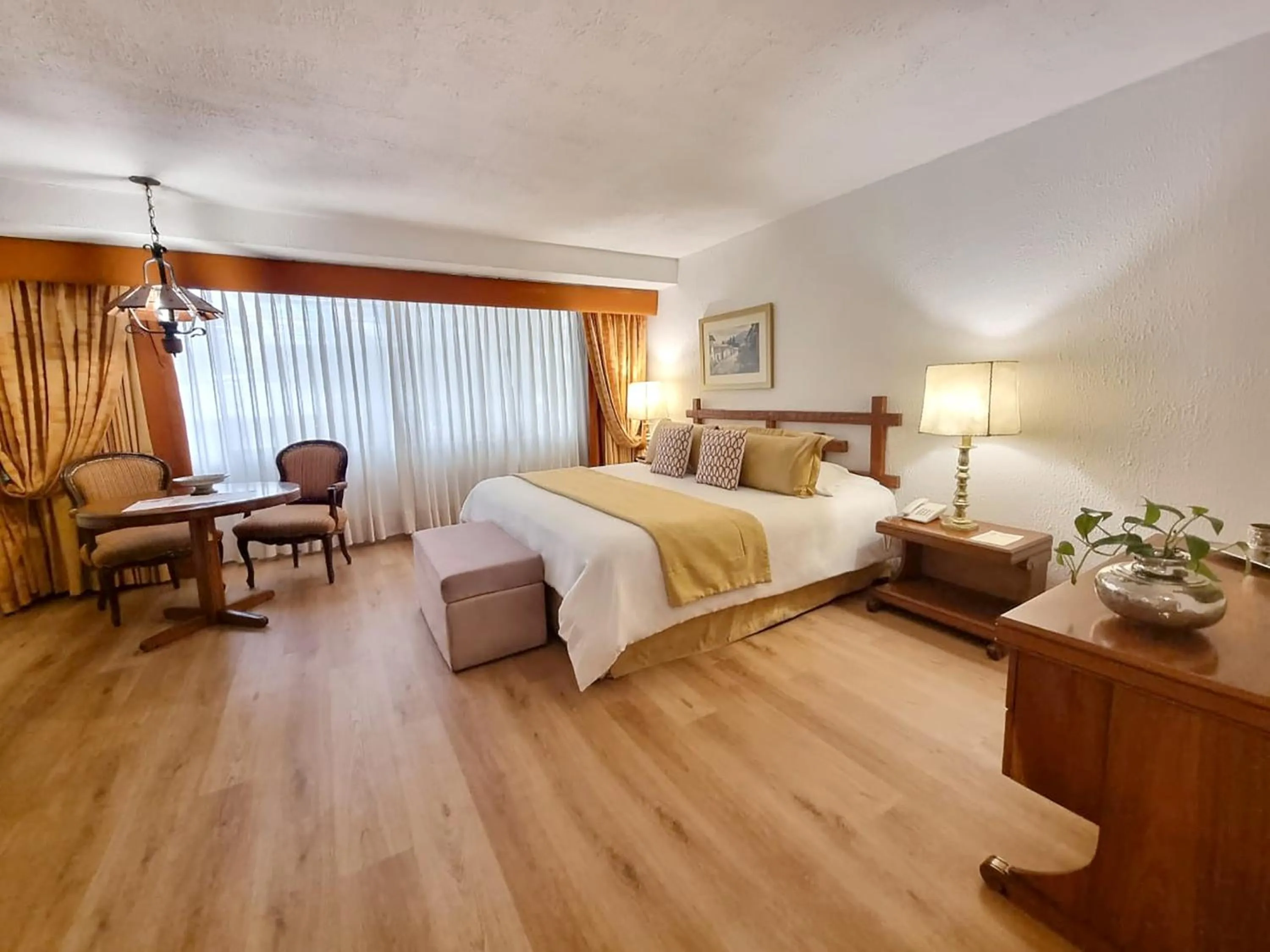 Junior Suite with Spa Bath, Dry Sauna and City View in Antara Hotel & Suites - Miraflores