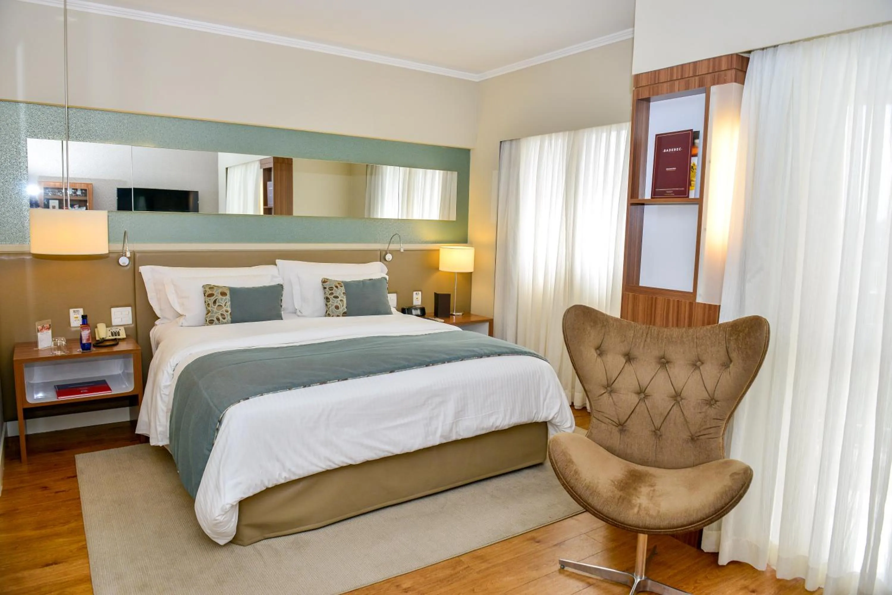 Business Class Queen Room in Clarion Faria Lima