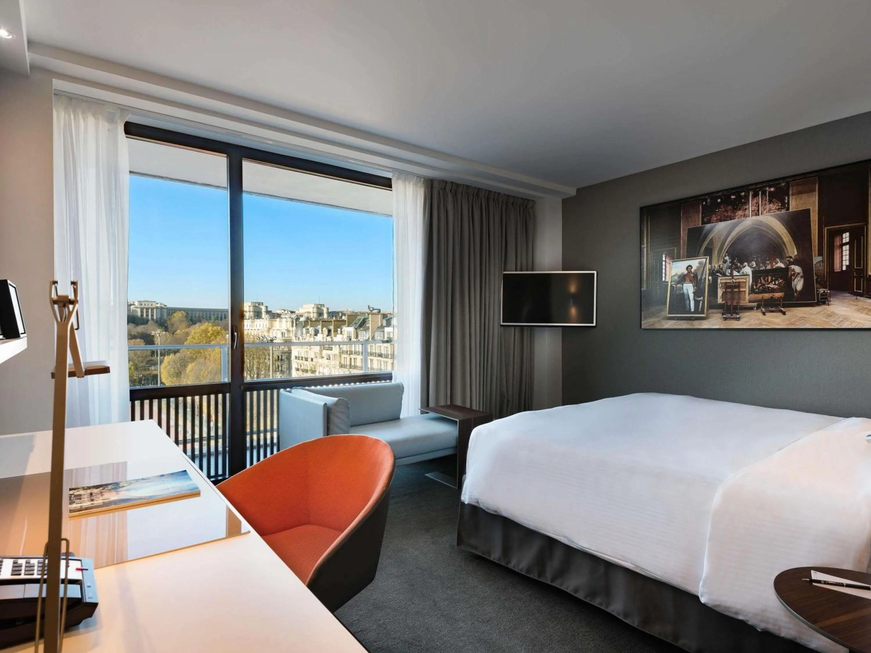 Deluxe King Room - Balcony with Eiffel Tower View  in Pullman Paris Tour Eiffel