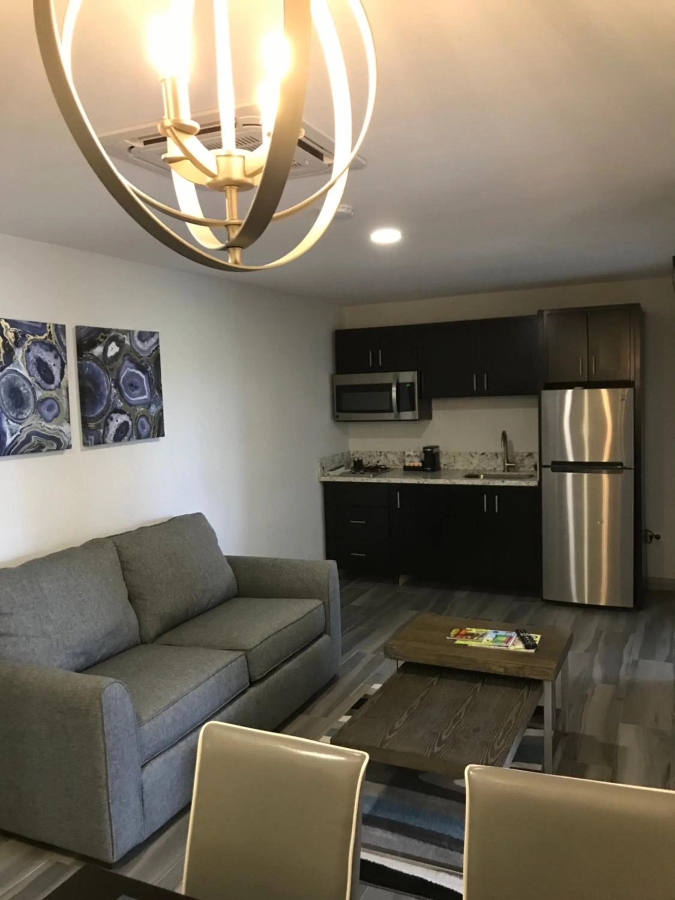 Deluxe Family Suite in King's Hotel & Residences