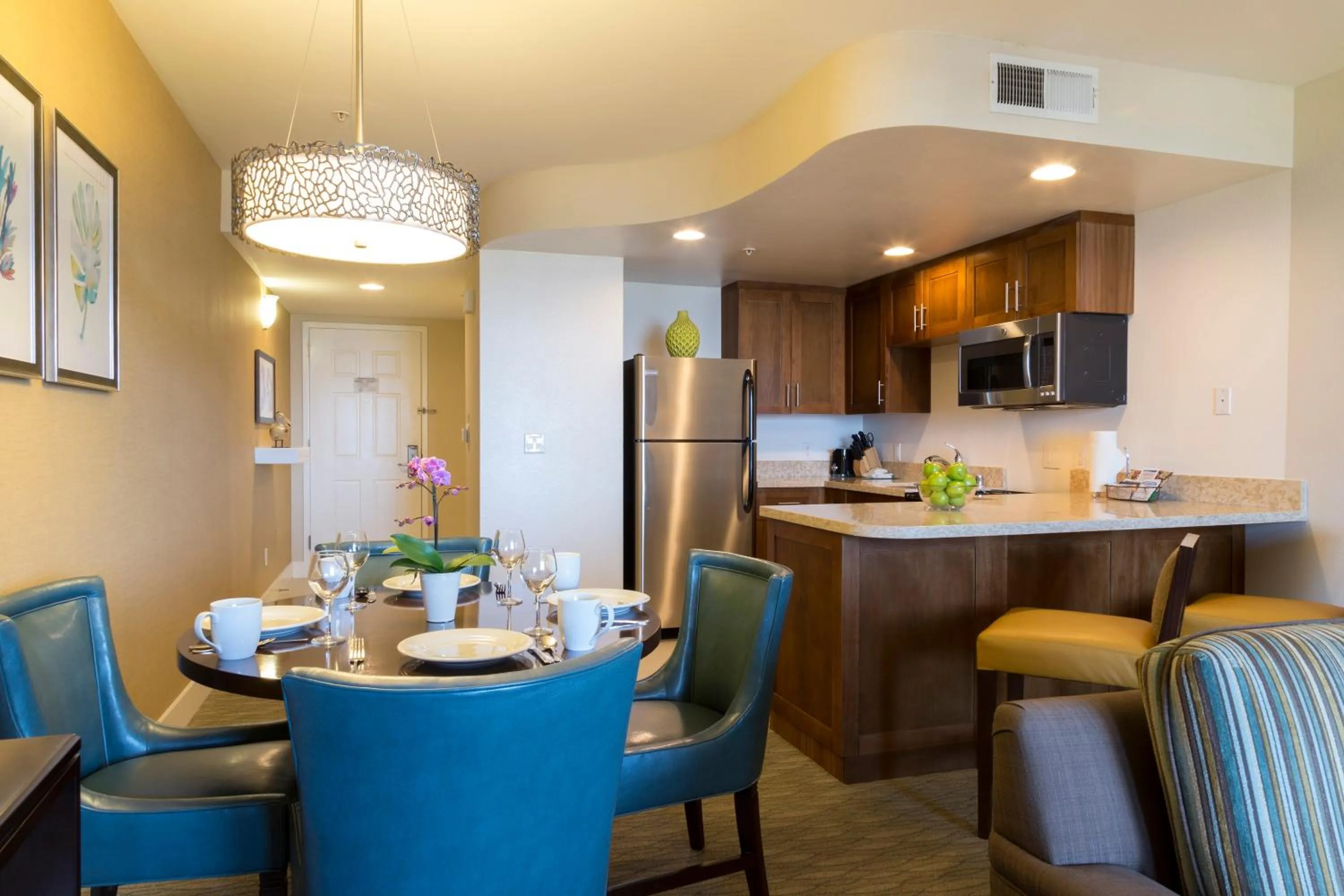 One-Bedroom Suite with Garden View in Carlsbad Seapointe Resort