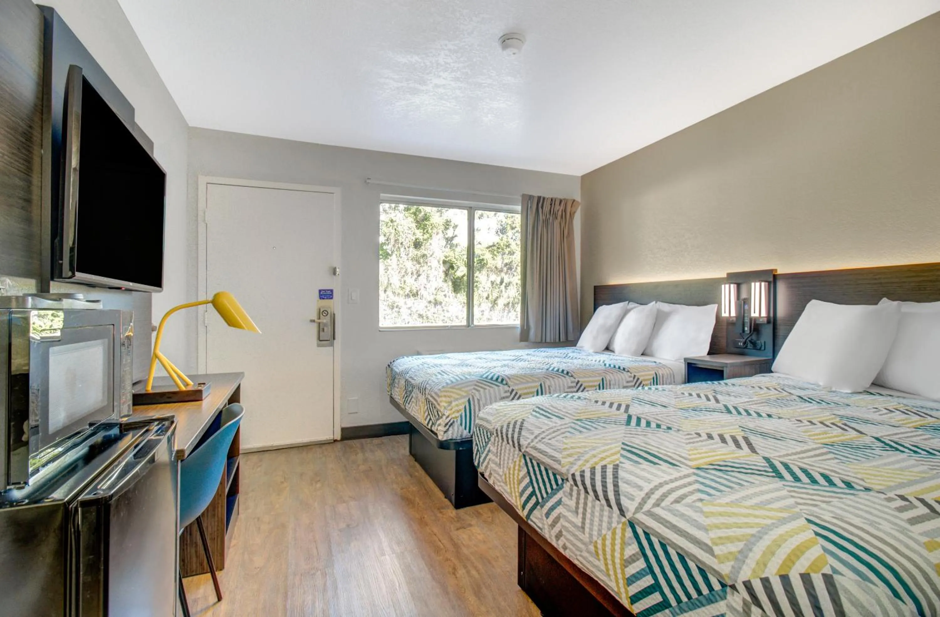 Premium Quadruple Room in Motel 6-Venice, FL